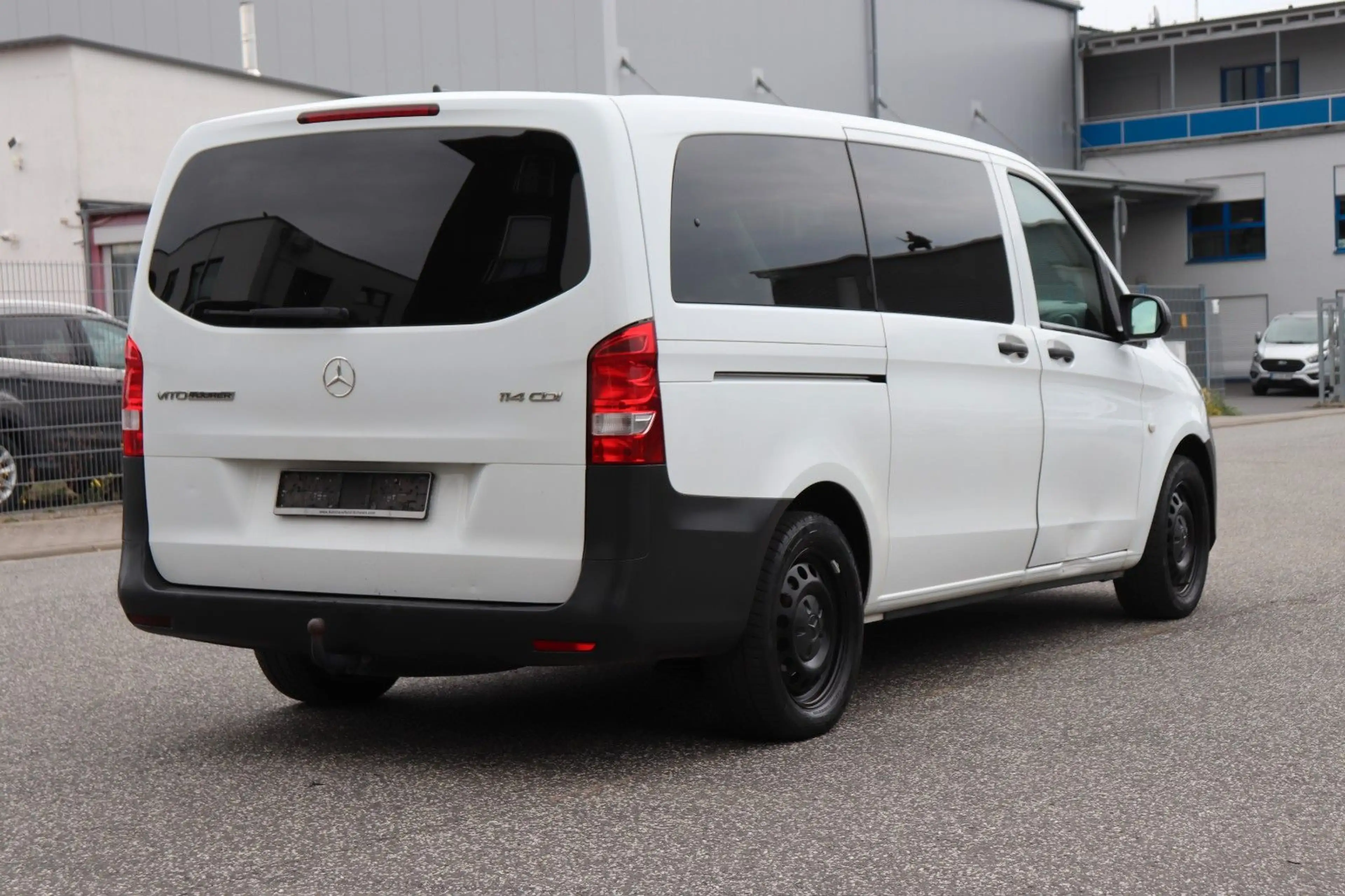 Mercedes-Benz Vito Tourer 114 CDI RWD lang Pro — photo 5