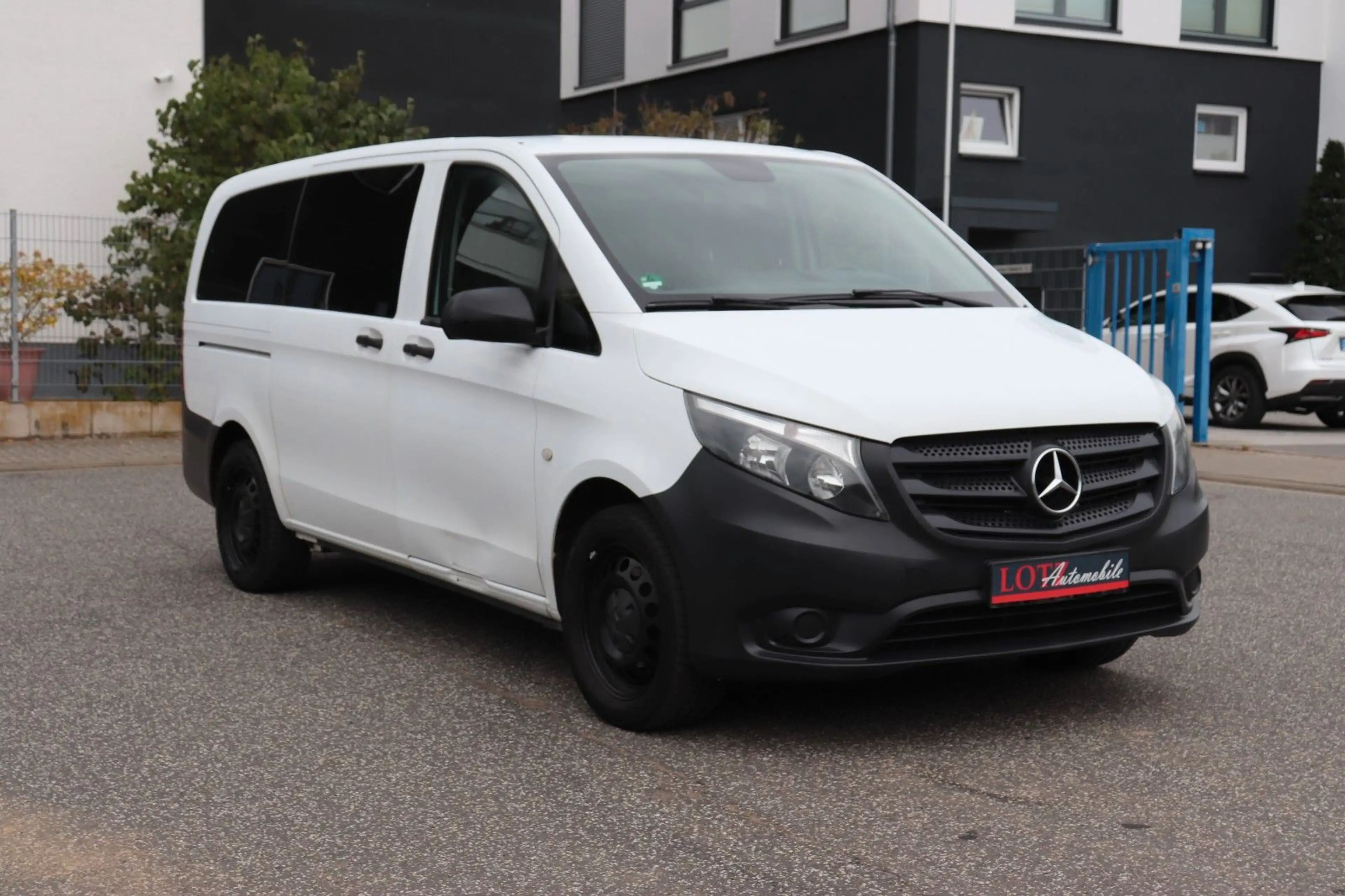 Mercedes-Benz Vito Tourer 114 CDI RWD lang Pro — photo 7