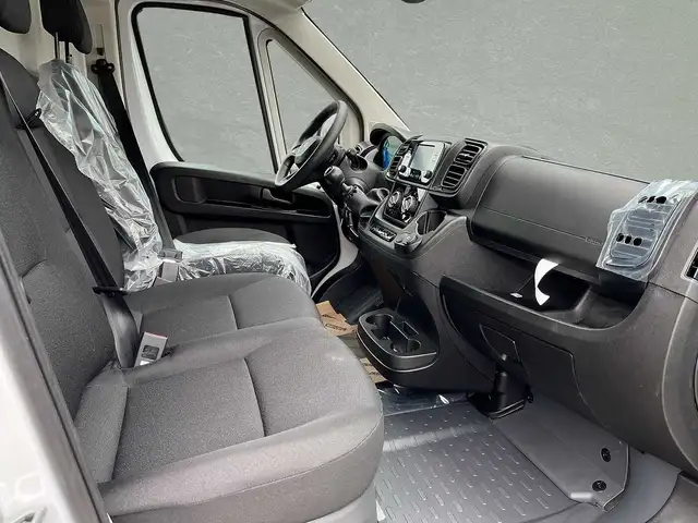 Citroen Jumper view 3