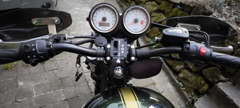 Triumph Thruxton - foto 8