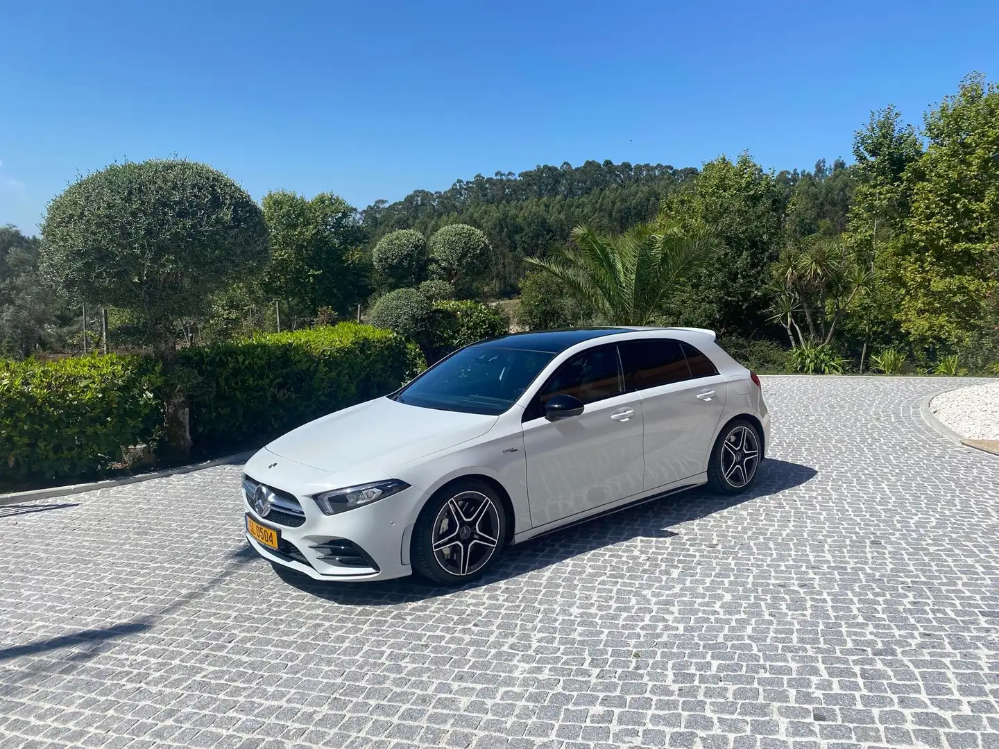 Mercedes-Benz A 35 AMG 4-Matic Blanc - 2