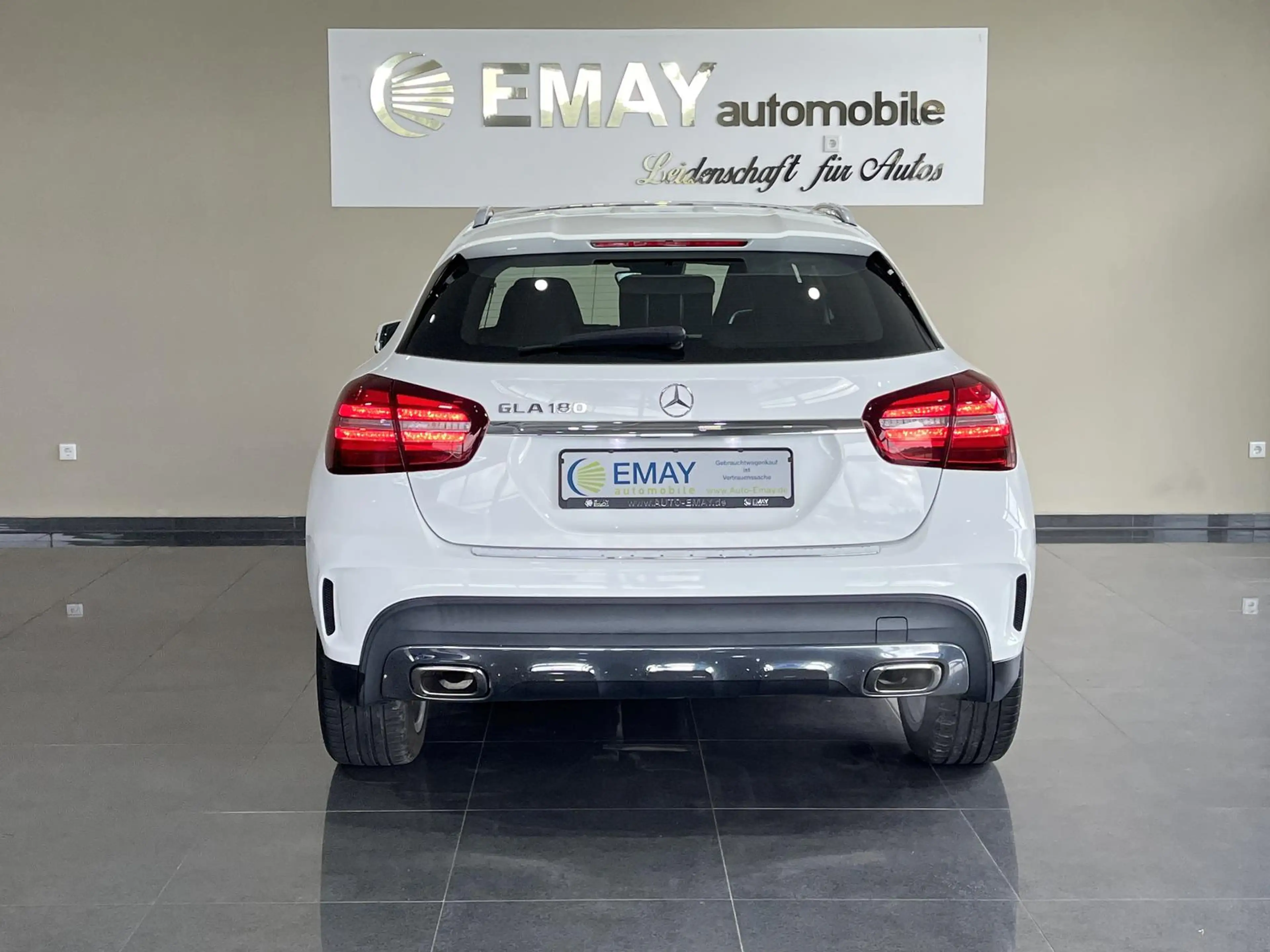 Mercedes-Benz GLA 180 Amg Line/P.dach/Alcantara/Navi/R.Kamera/ — photo 7