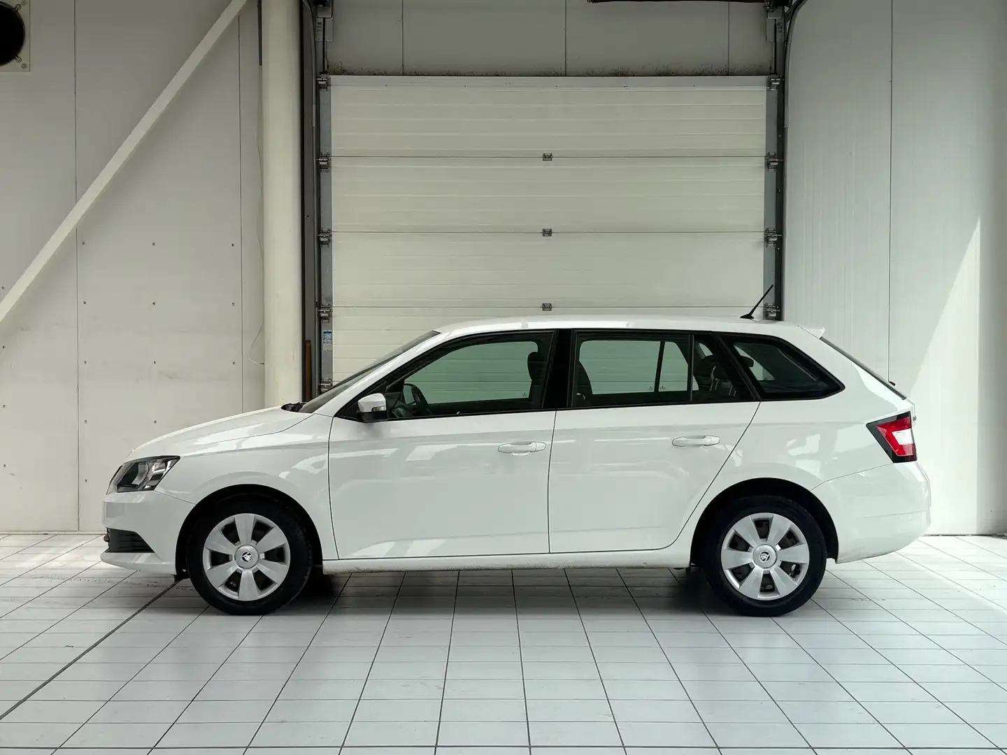 Skoda Fabia SW 1.0i *1ER PROP * CLIM * PDC * Blanc - 2