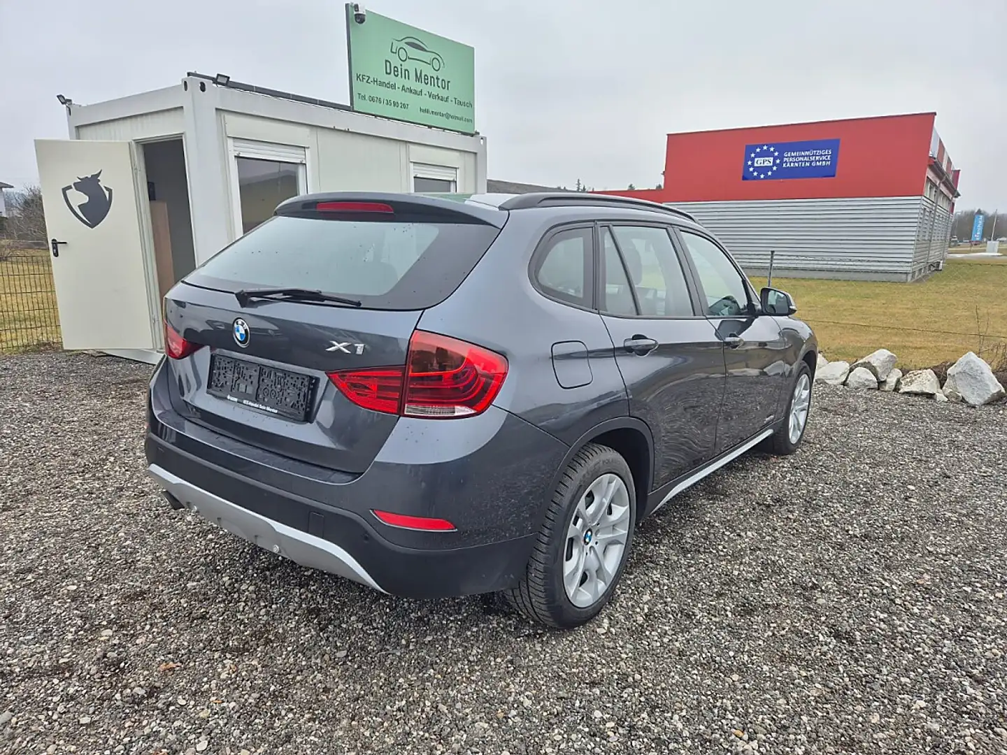 BMW X1 xDrive18d Österreich Paket Grau - 2