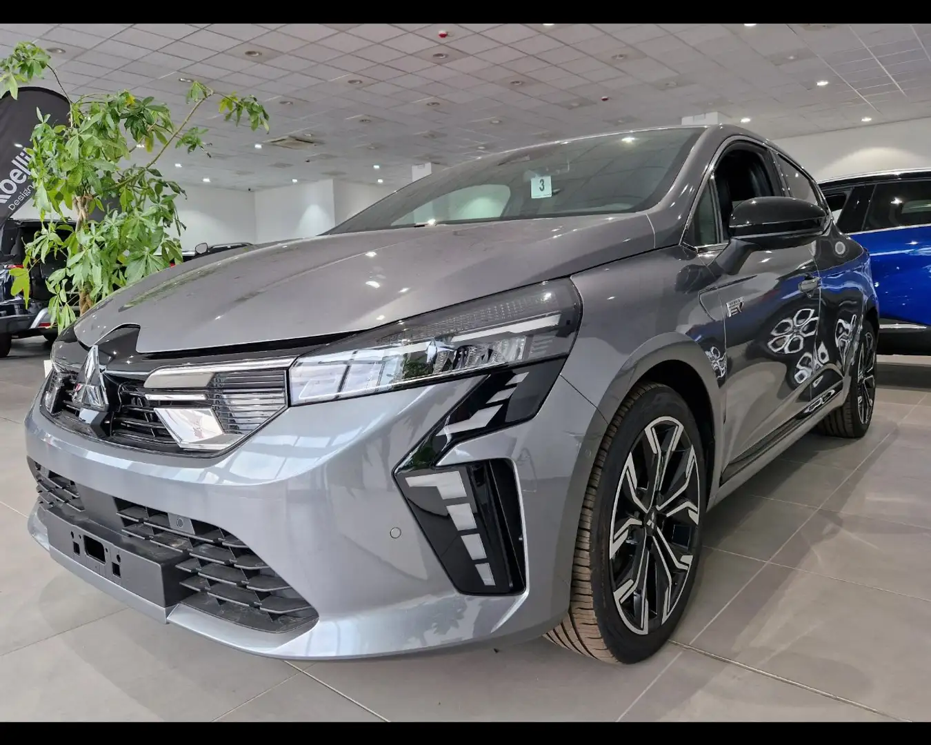 Mitsubishi Colt 1,6 L FULL HYBRID INSTYLE 105KW Gris - 1