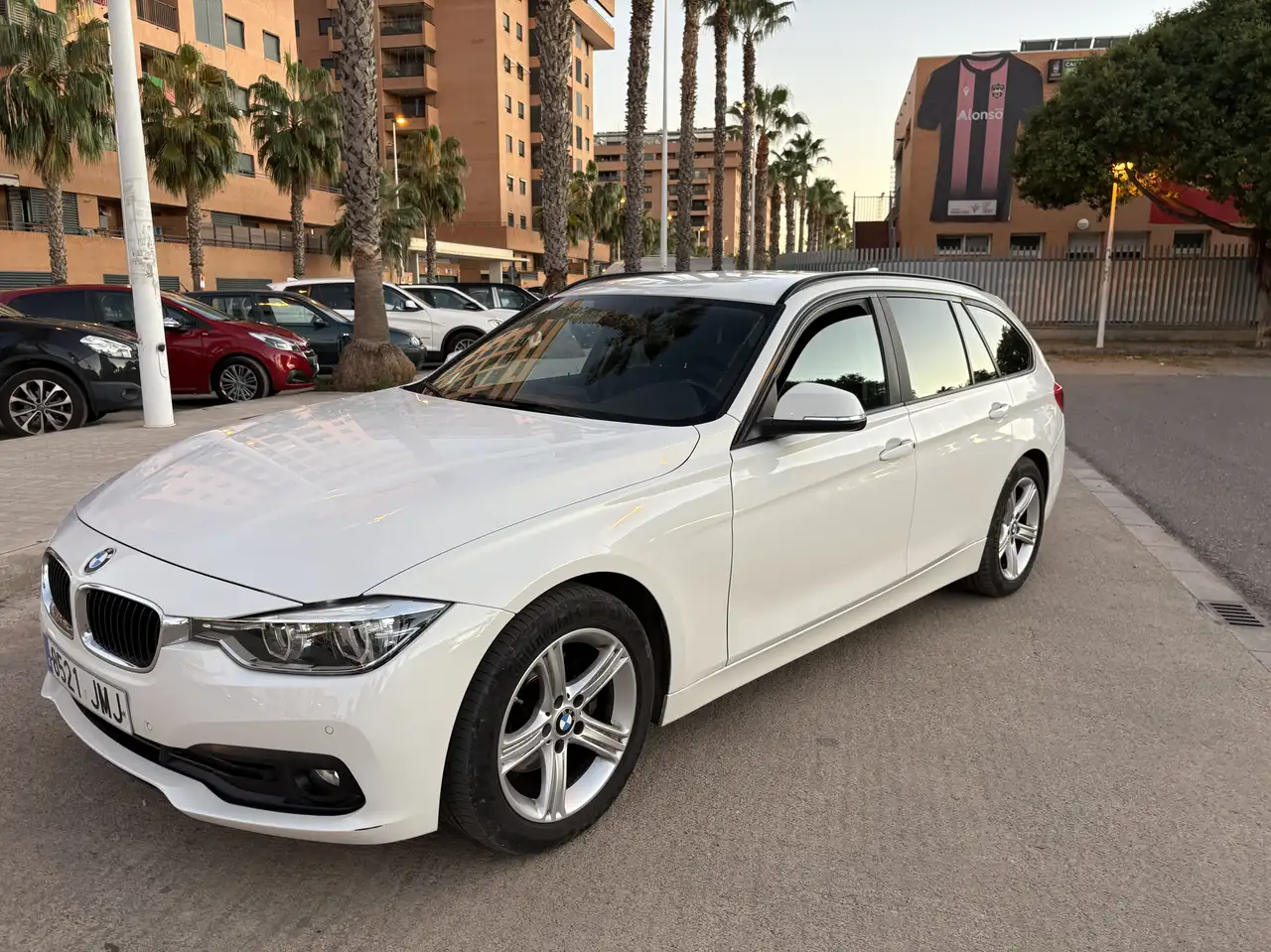 BMW 320