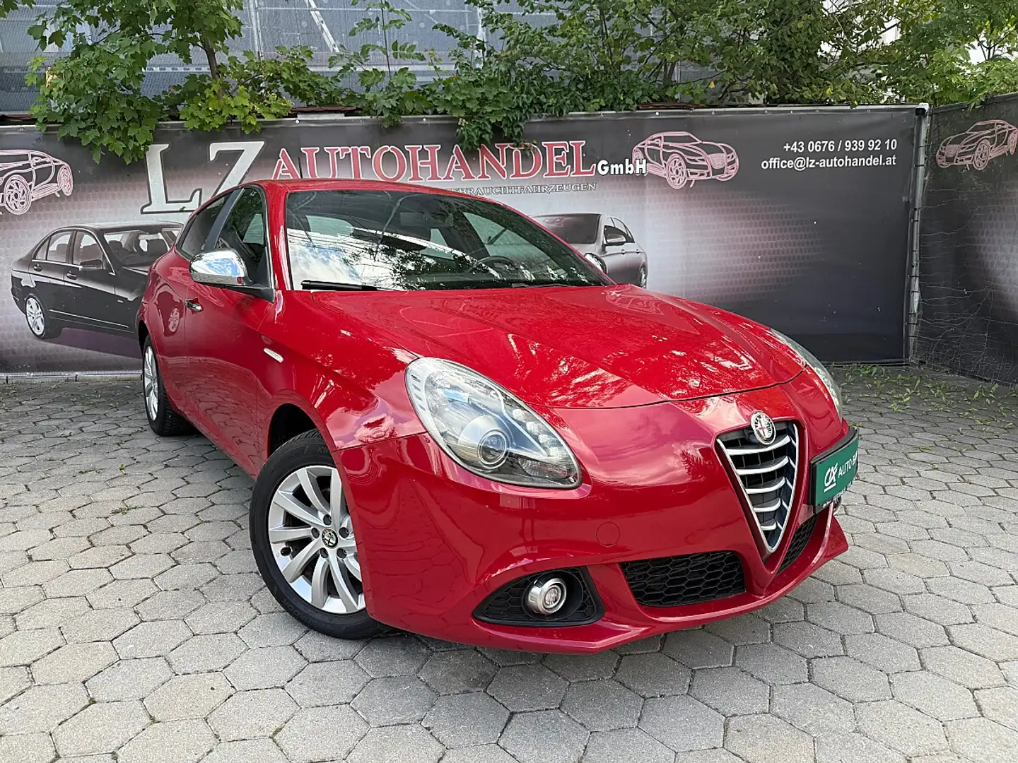 Alfa Romeo Giulietta 1.4 TB Distinctive Rot - 1