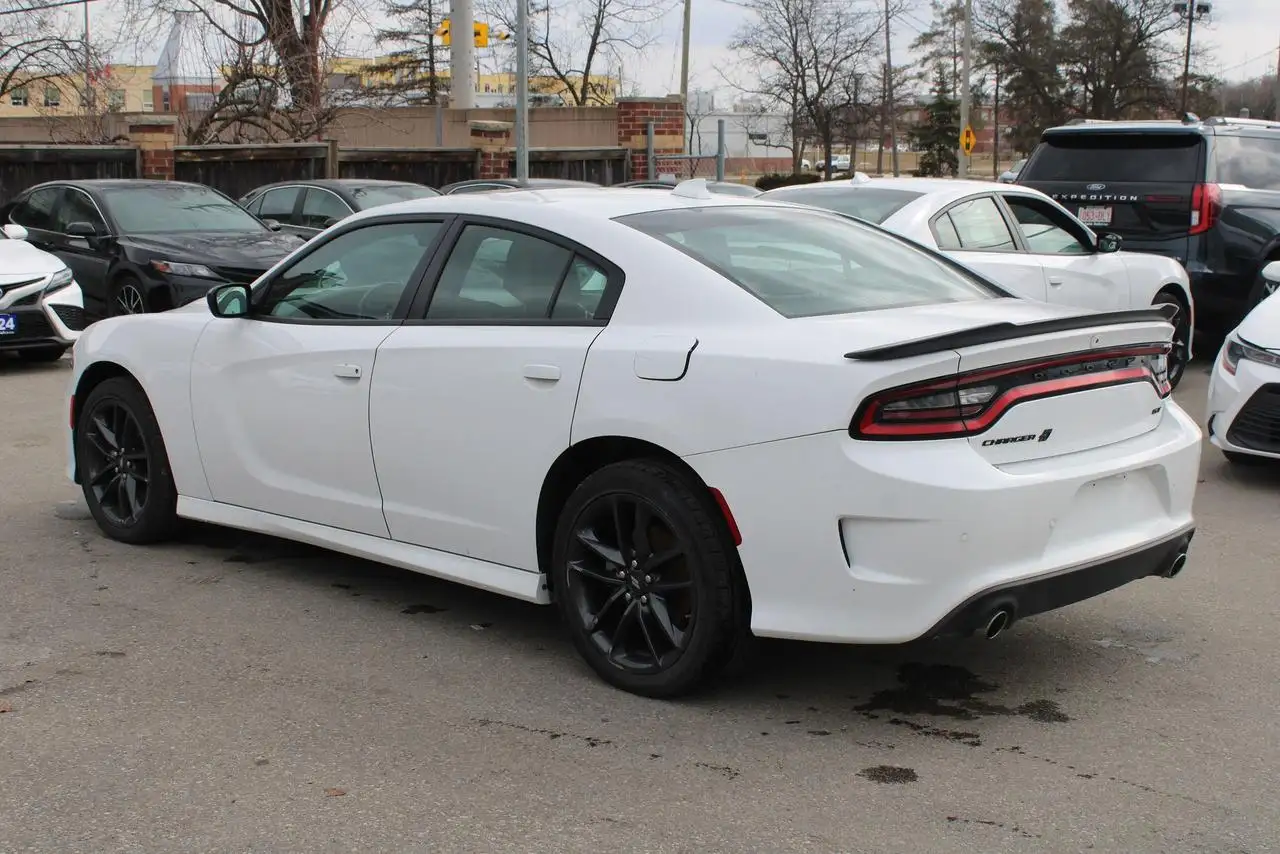 Dodge Charger снимка Dodge Charger