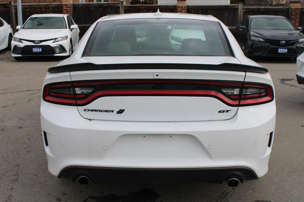 Dodge Charger снимка Dodge Charger