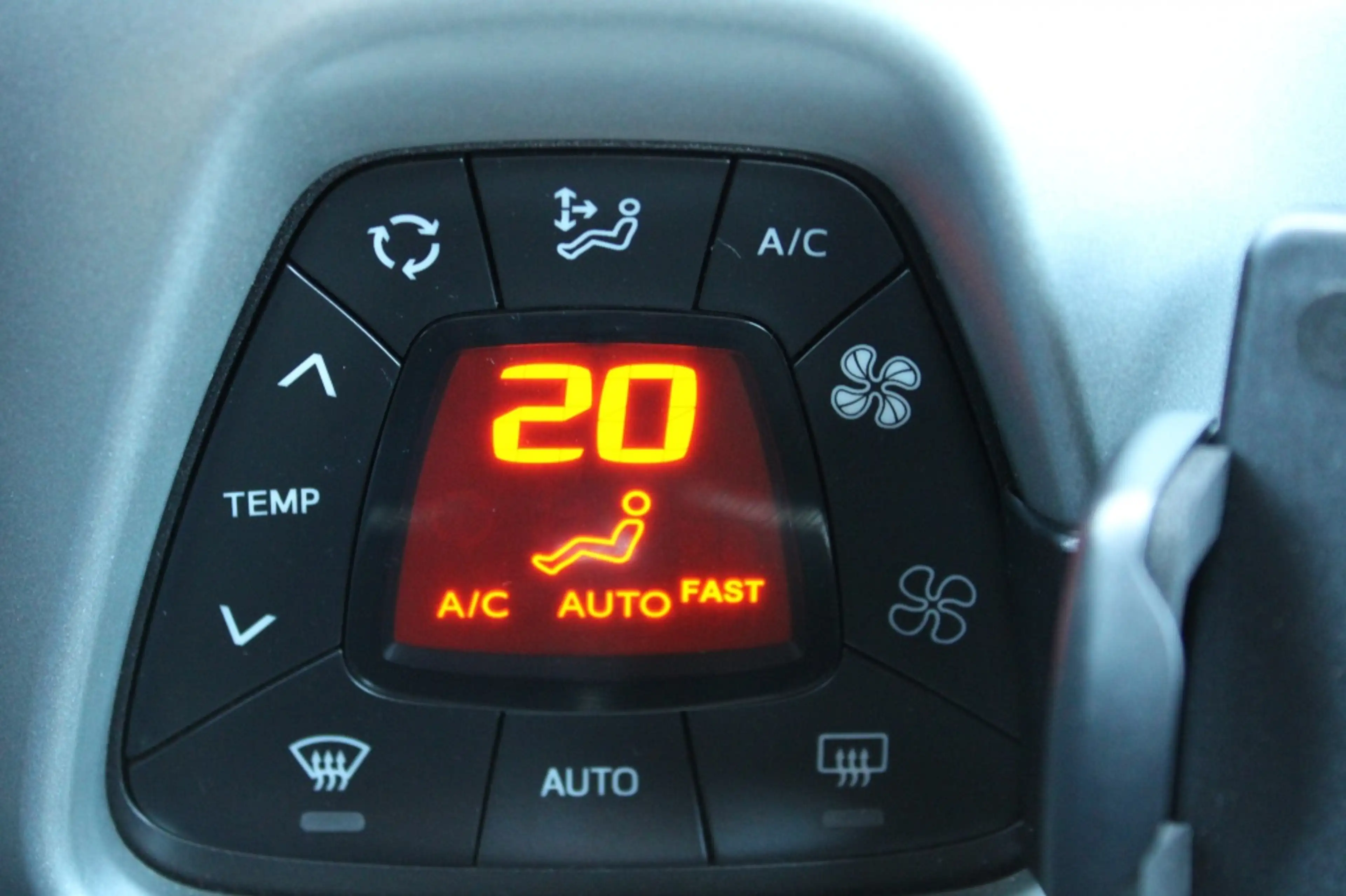Toyota Aygo 1.0 VVT-i x-play Automaat — photo 12
