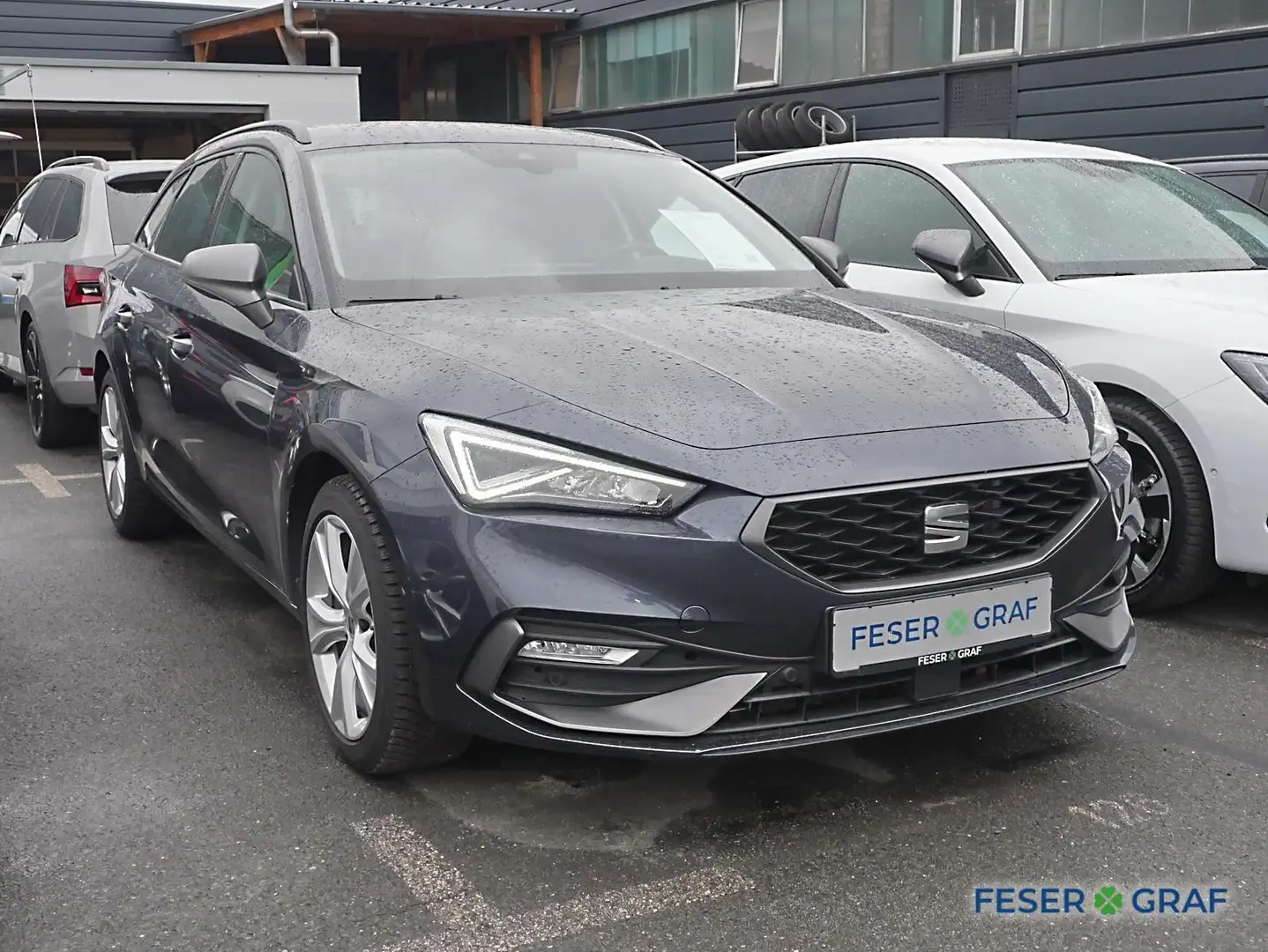 SEAT Leon Sportstourer FR 2.0 TDI Navi/SHZ/R-Kamera Gris - 2
