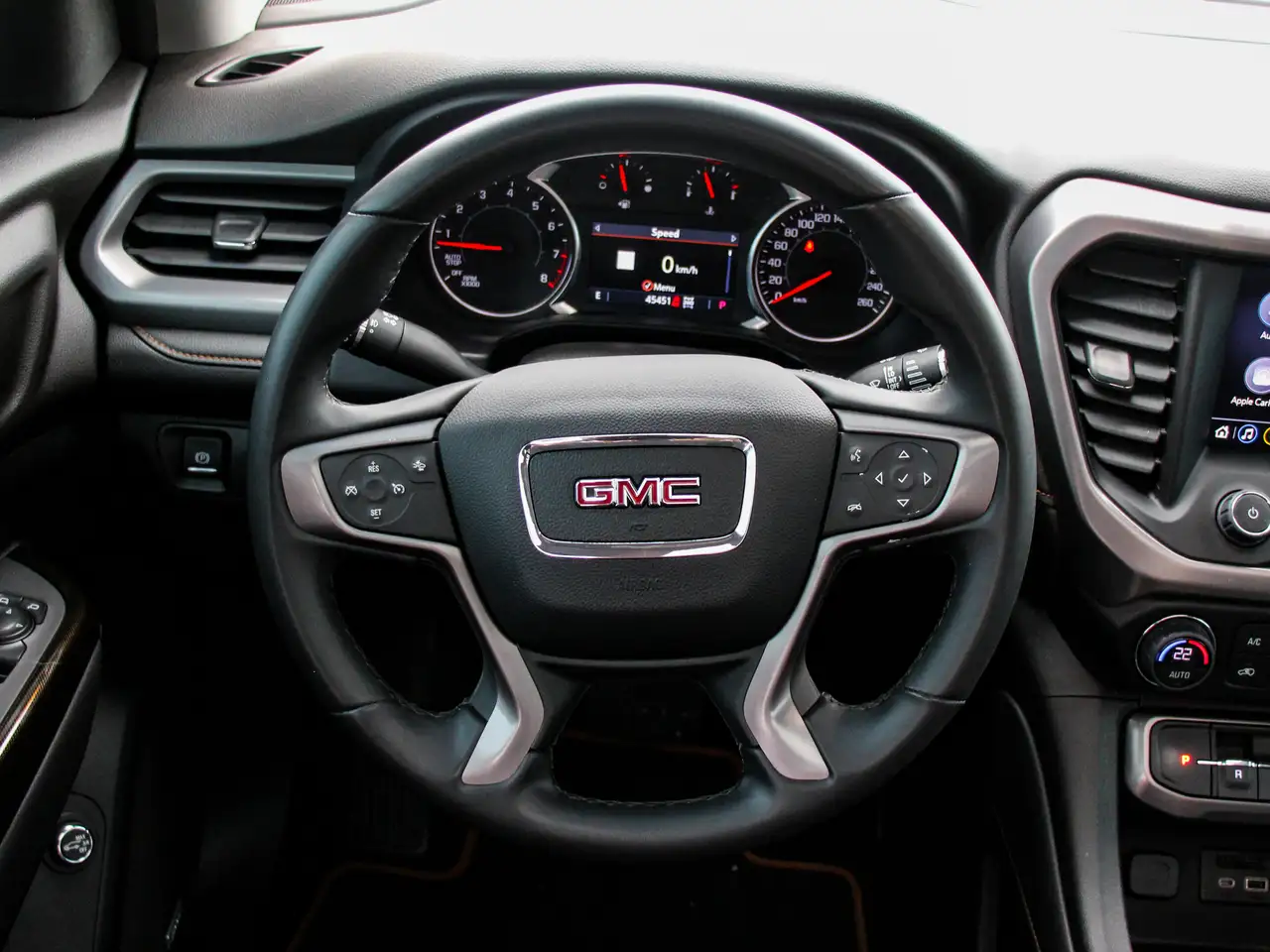 GMC Acadia снимка GMC Acadia
