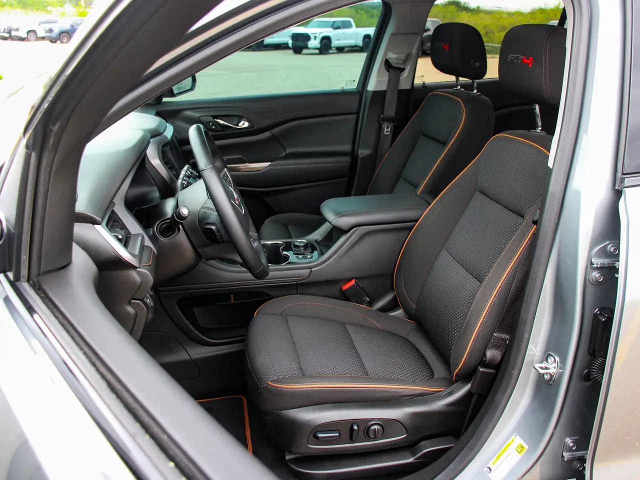 GMC Acadia снимка GMC Acadia