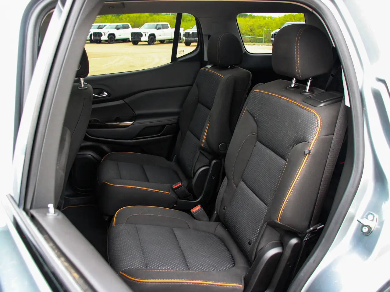 GMC Acadia снимка GMC Acadia