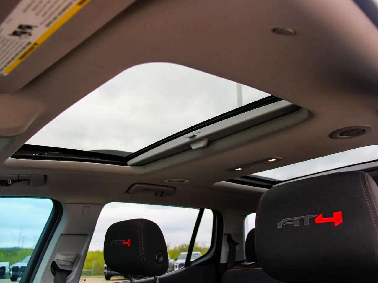 GMC Acadia снимка GMC Acadia