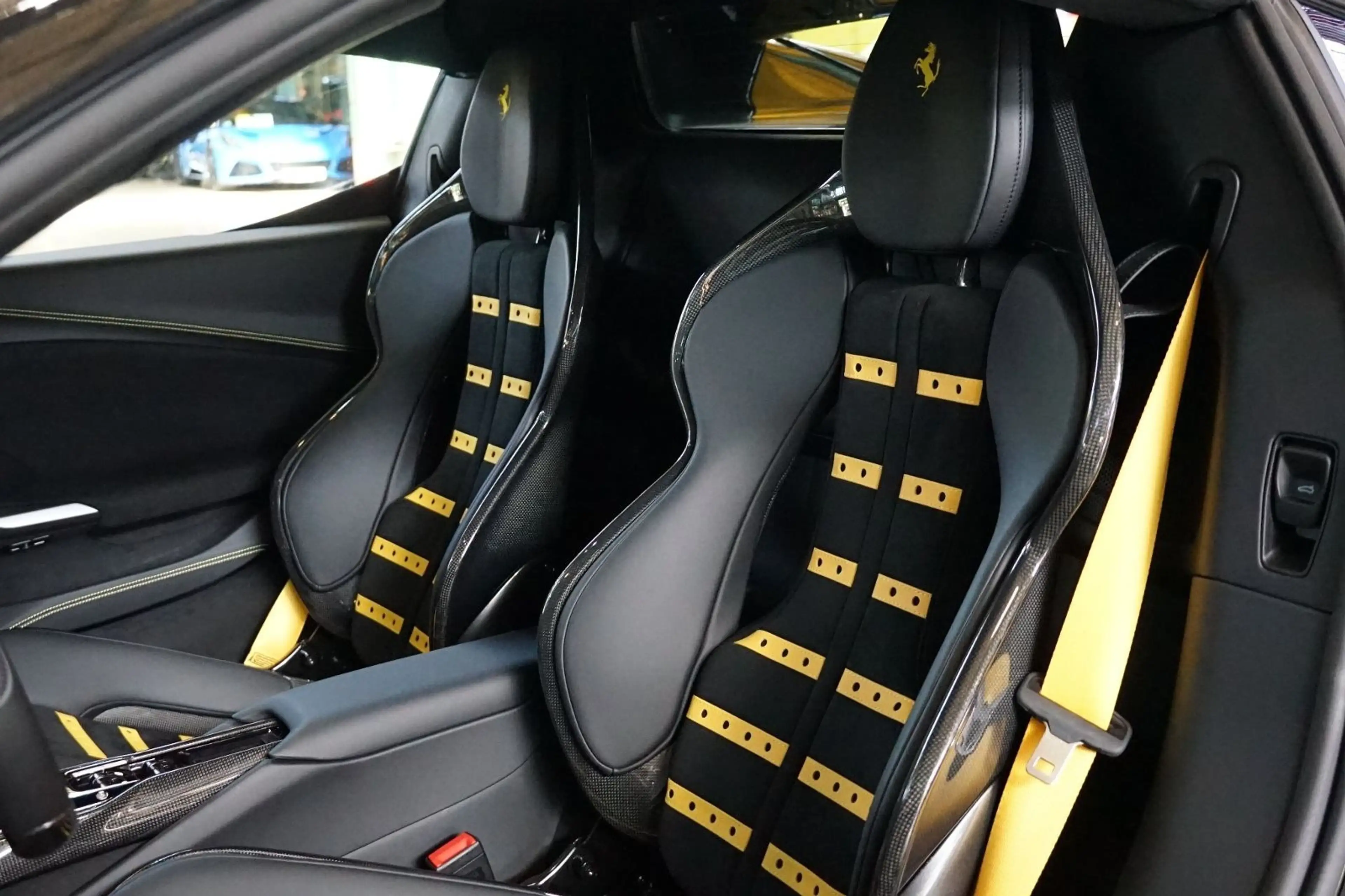 Ferrari 296 GTS Carbon-Racing-Sitze/1.Hand/LIFT/Carbon — photo 15