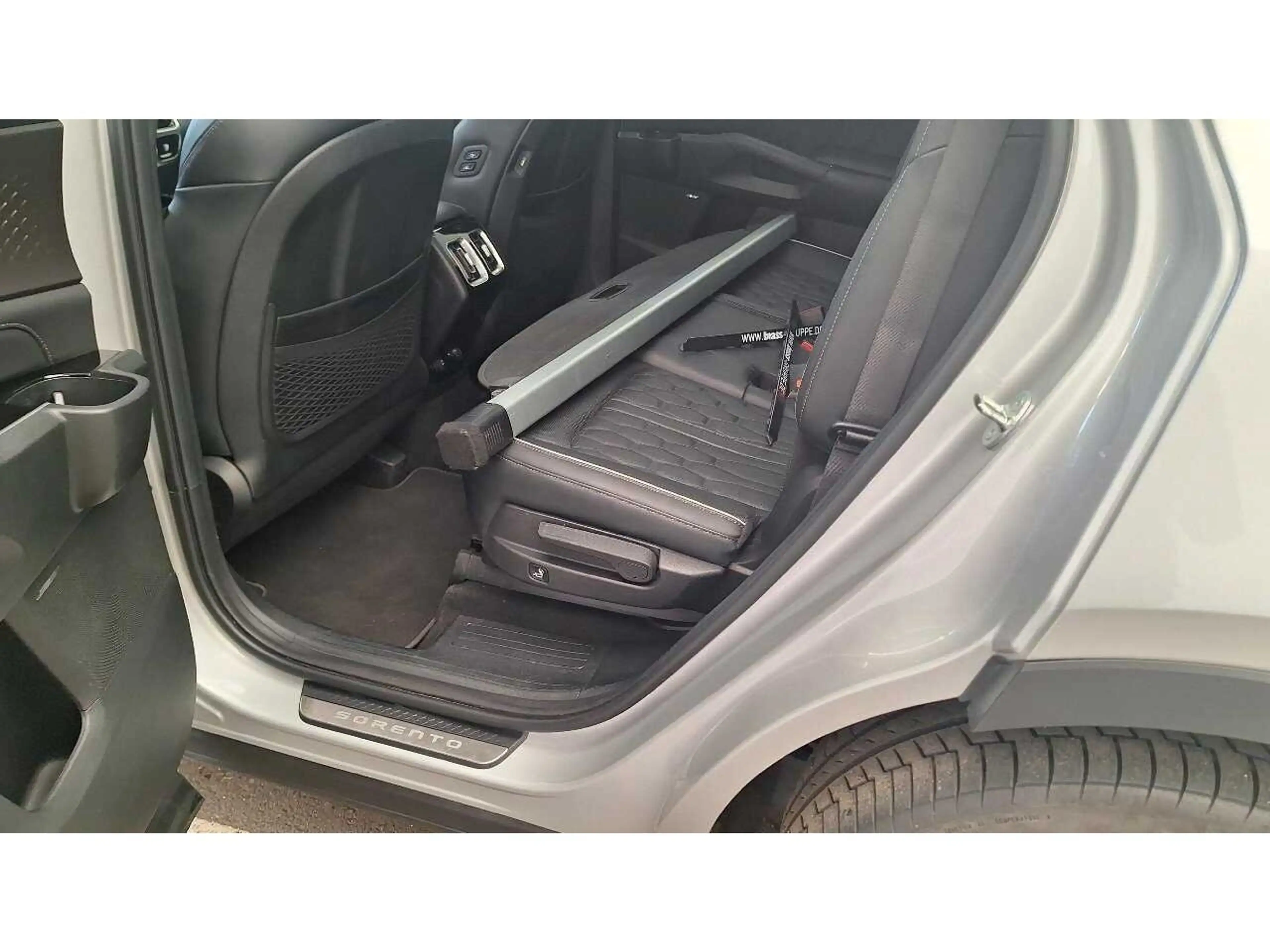 Kia Sorento 2.2 CRDi 4WD Platinum 7Sitz Bose 360° Pano — photo 11