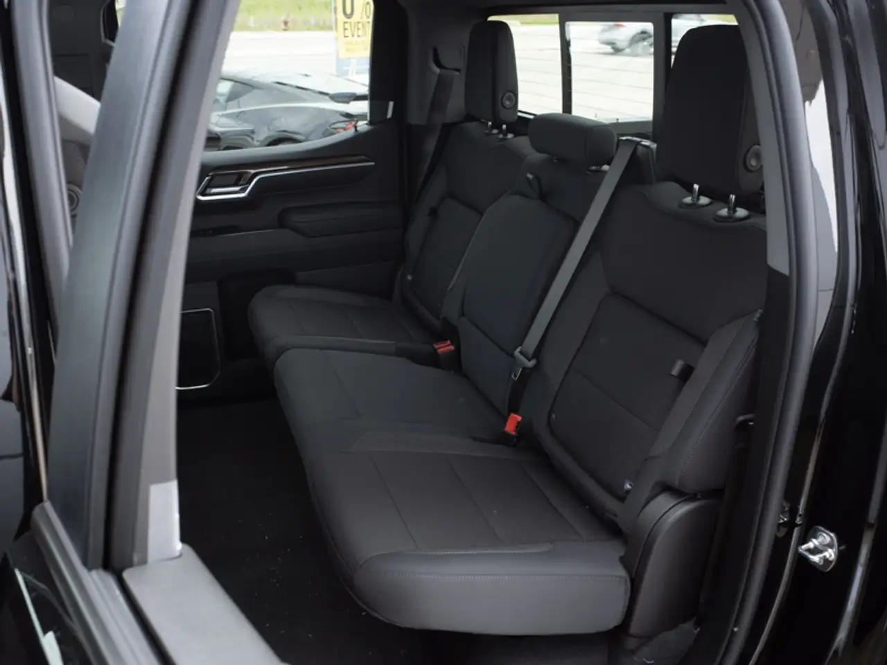 Chevrolet Silverado 1500 photo Chevrolet Silverado 1500