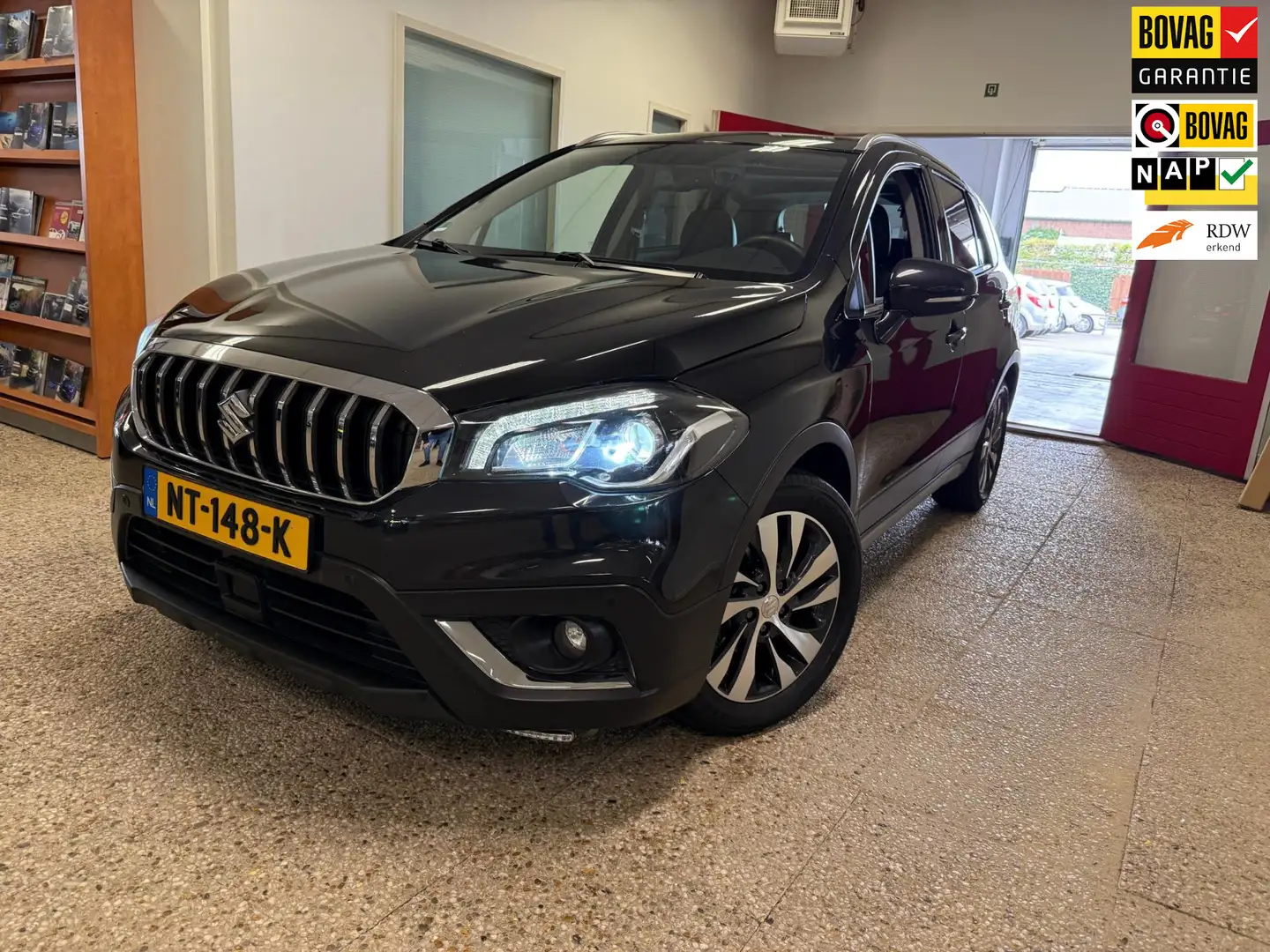 Suzuki S-Cross 1.0 Boosterjet High Executive Automaat |Trekhaak | Zwart - 1