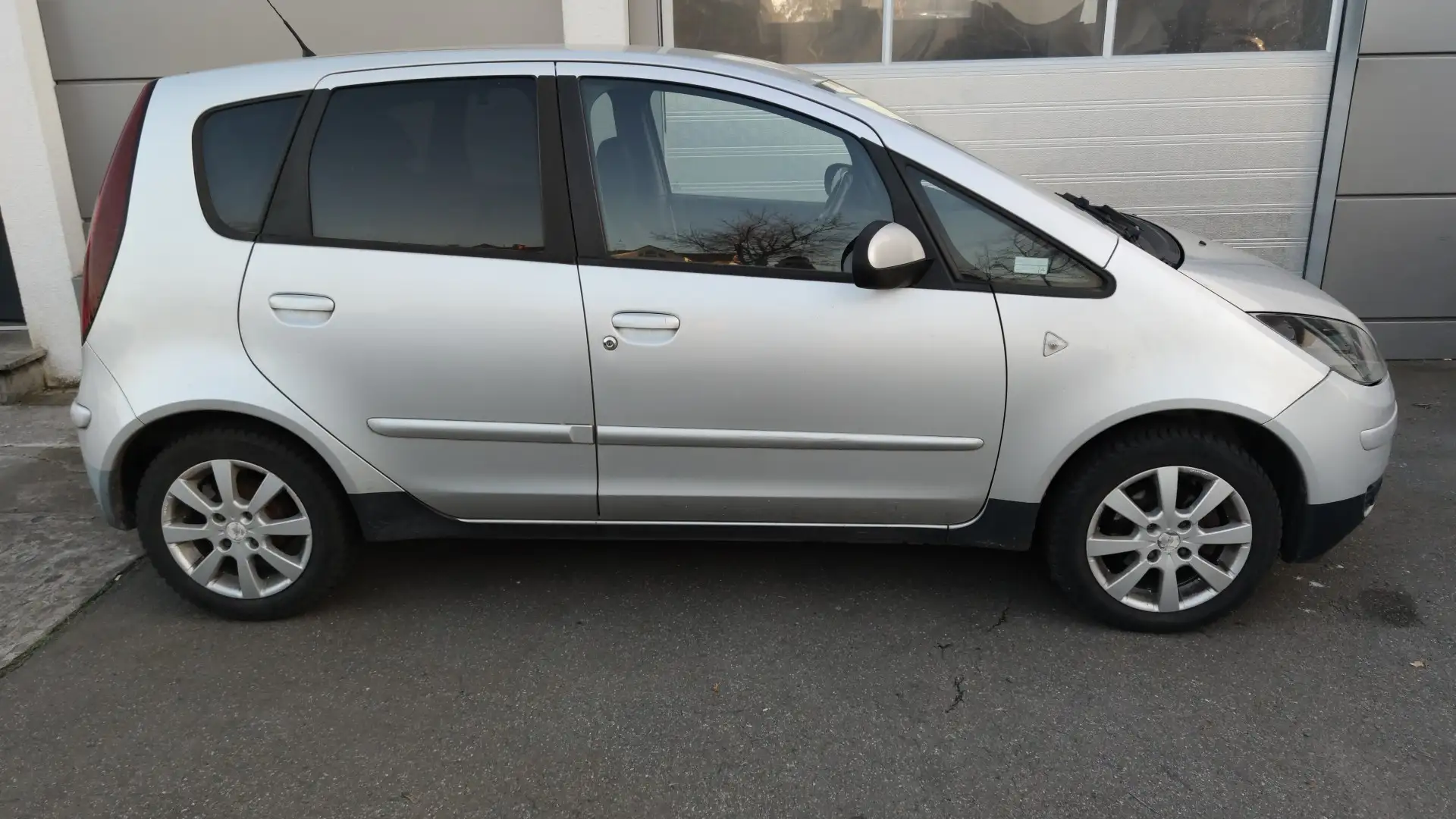 Mitsubishi Colt 1.5 DI-D Motion Plus - 2