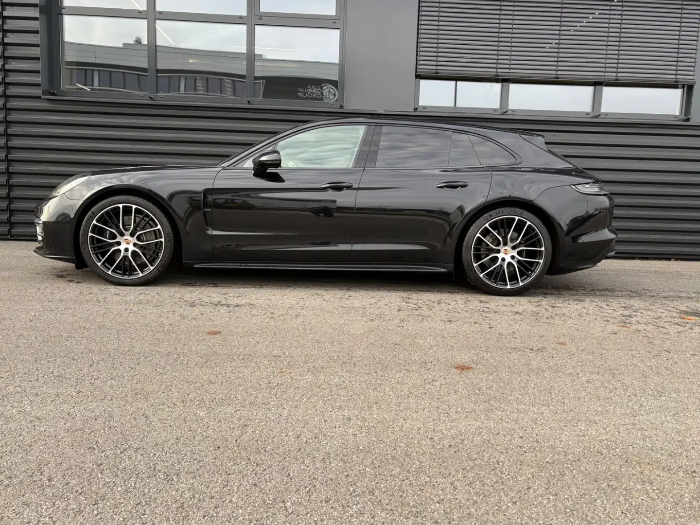 Porsche Panamera GTS Sport Turismo  -NP CA : 180.000 €! Schwarz - 1