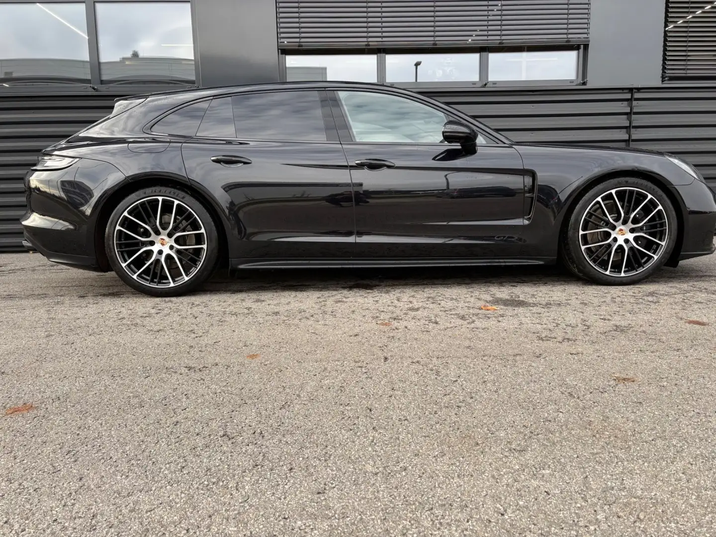 Porsche Panamera GTS Sport Turismo  -NP CA : 180.000 €! Schwarz - 2