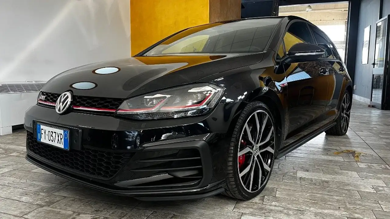 Volkswagen Golf GTI