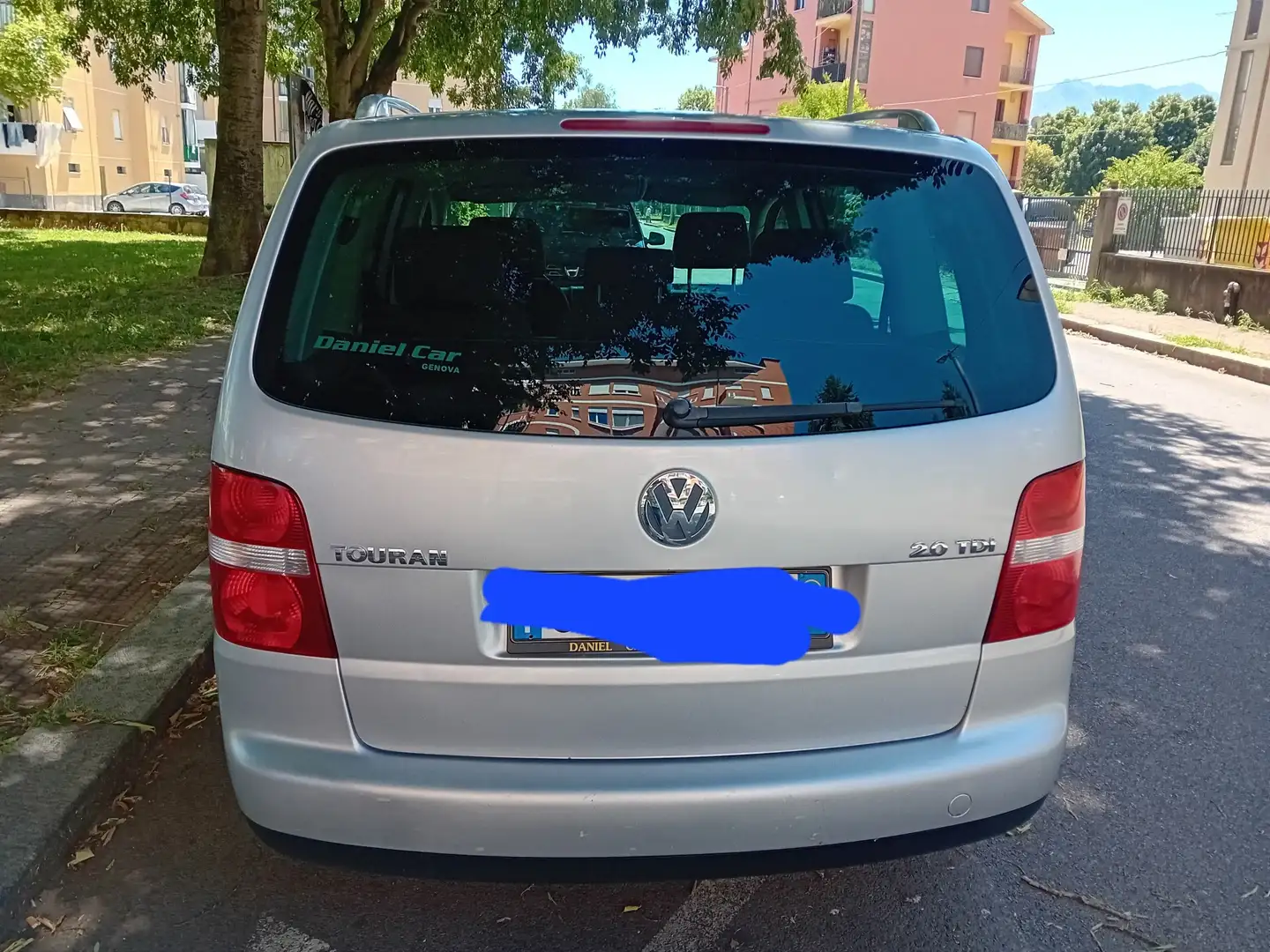 Volkswagen Touran 2.0 tdi Highline 140cv - 1