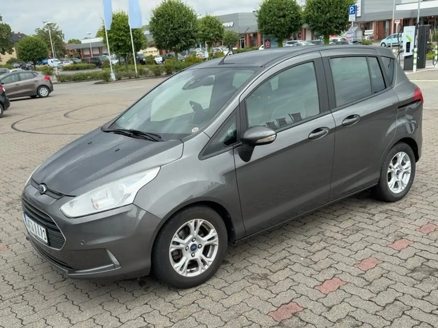 Ford B-Max B-MAX 1.0 EcoBoost SYNC Edition Grau - 1
