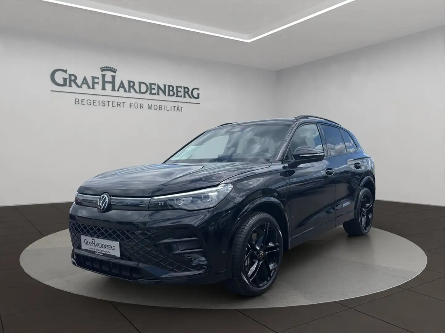 Volkswagen Tiguan 1.5 eHybrid DSG R-Line AHK RFK ACC Schwarz - 1
