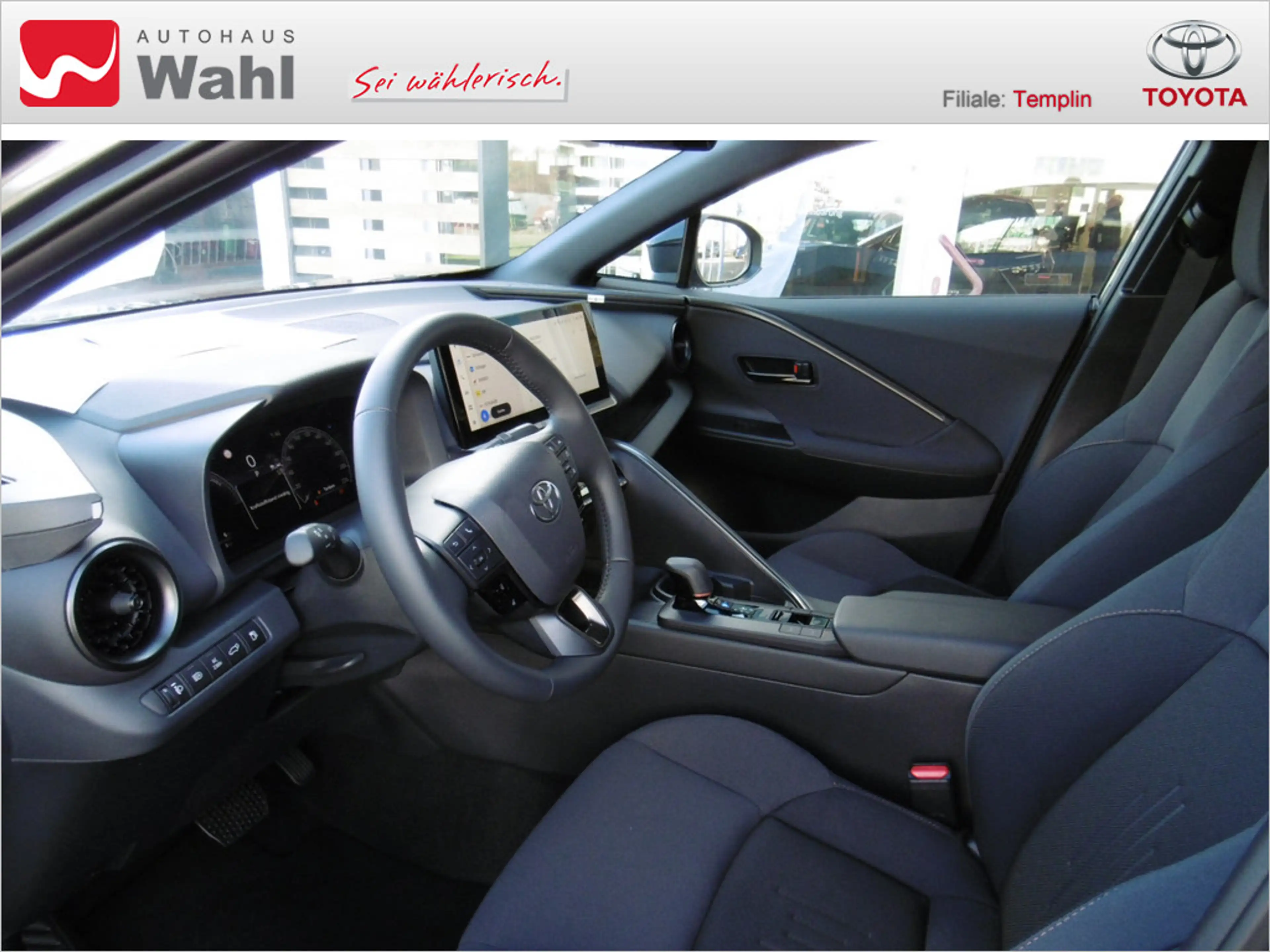 Toyota C-HR 2.0 Plug-In Hybrid FWD Teamplayer LED — photo 9