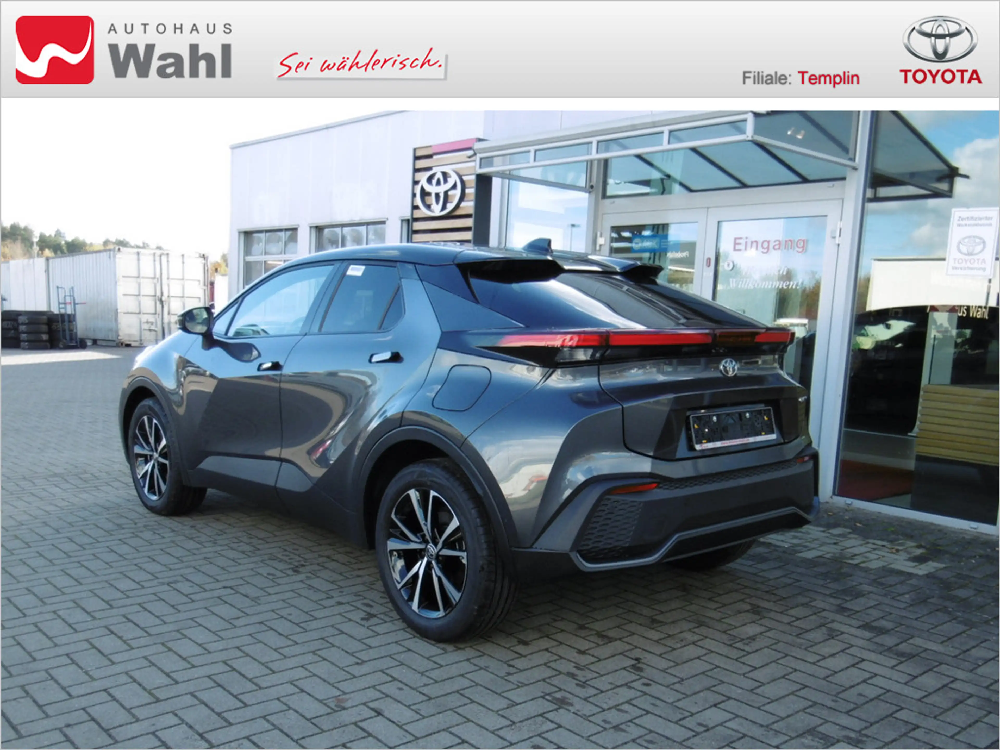Toyota C-HR 2.0 Plug-In Hybrid FWD Teamplayer LED — photo 3