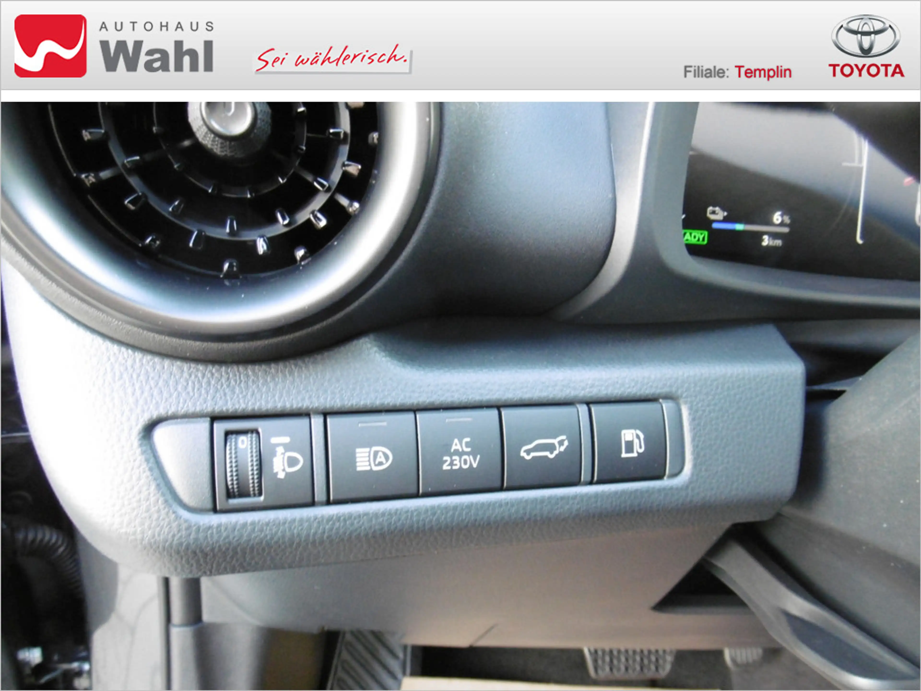Toyota C-HR 2.0 Plug-In Hybrid FWD Teamplayer LED — photo 10