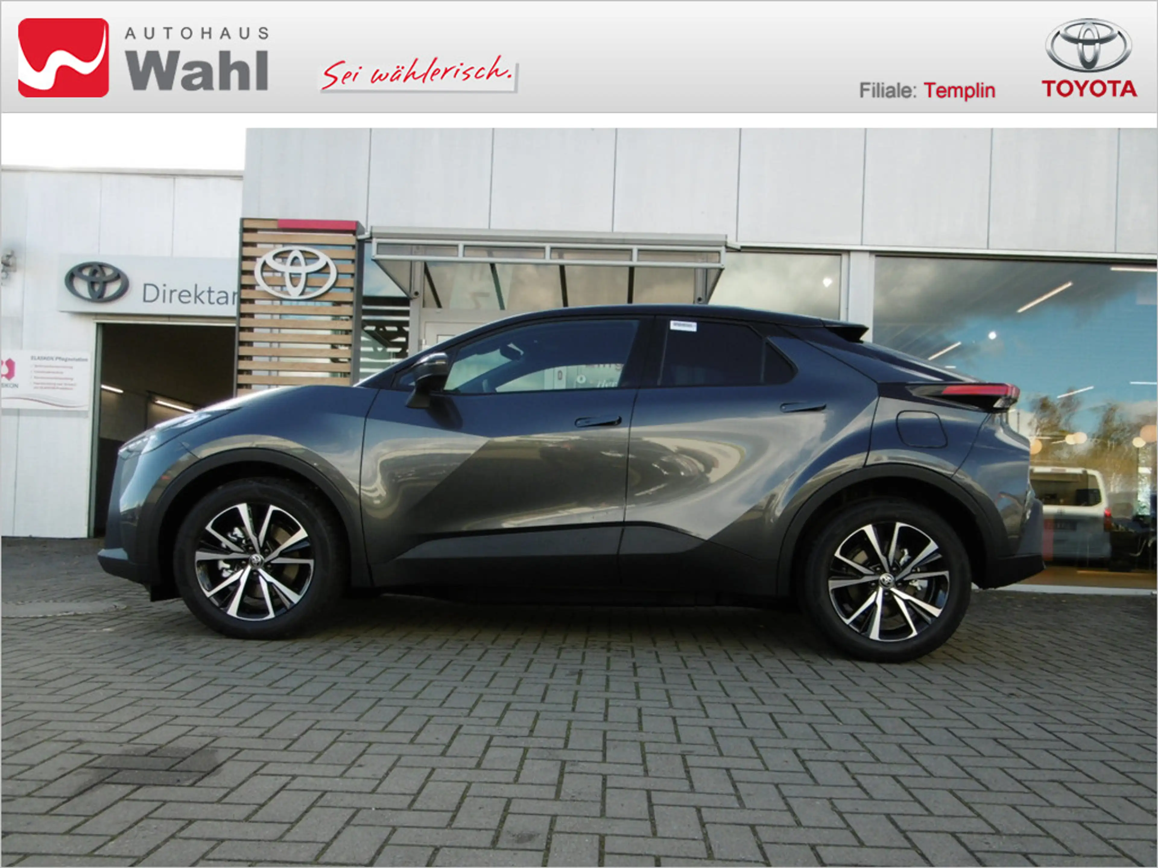 Toyota C-HR 2.0 Plug-In Hybrid FWD Teamplayer LED — photo 2