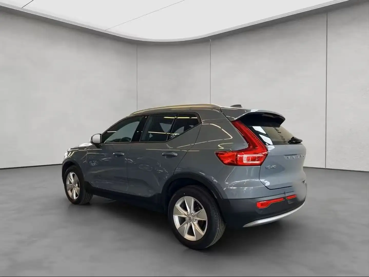 Volvo XC40 XC40 2.0 d3 Momentum Core auto my21 Grigio - 2