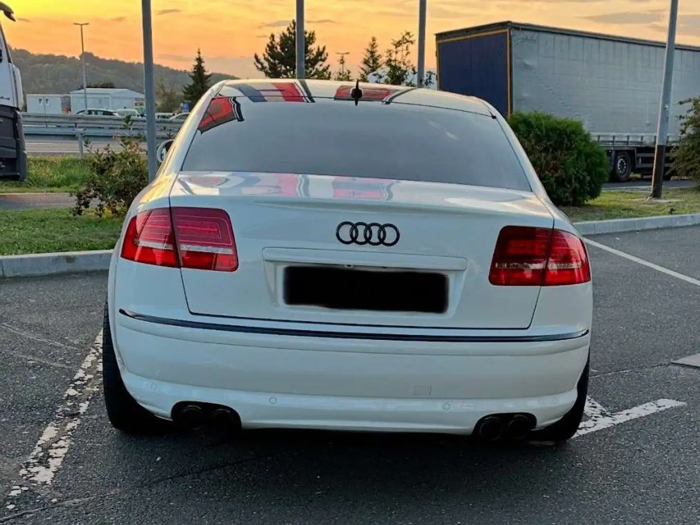 Audi A8 4.2 TDI DPF quattro Langversion - 2