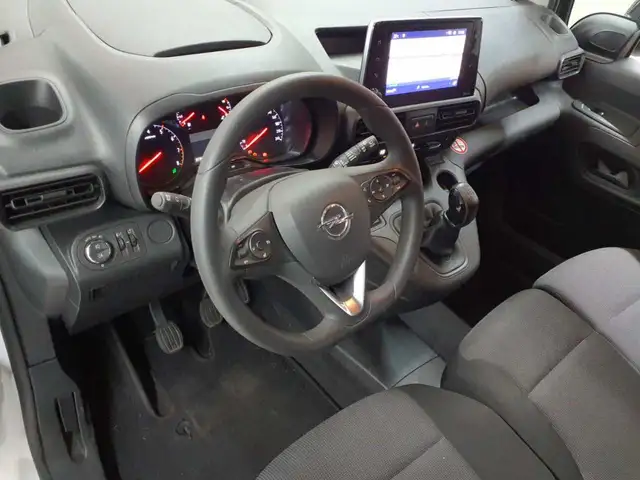 Opel Combo view 9