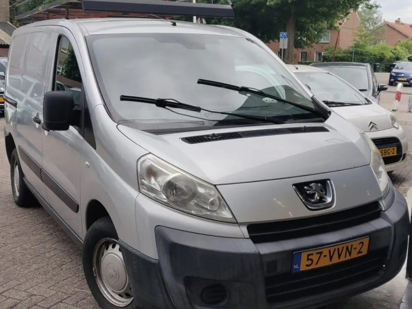 Peugeot Expert Expert 1.6 HDI P+  NW GR. Beurt+ NW Turbo Серебристый - 2