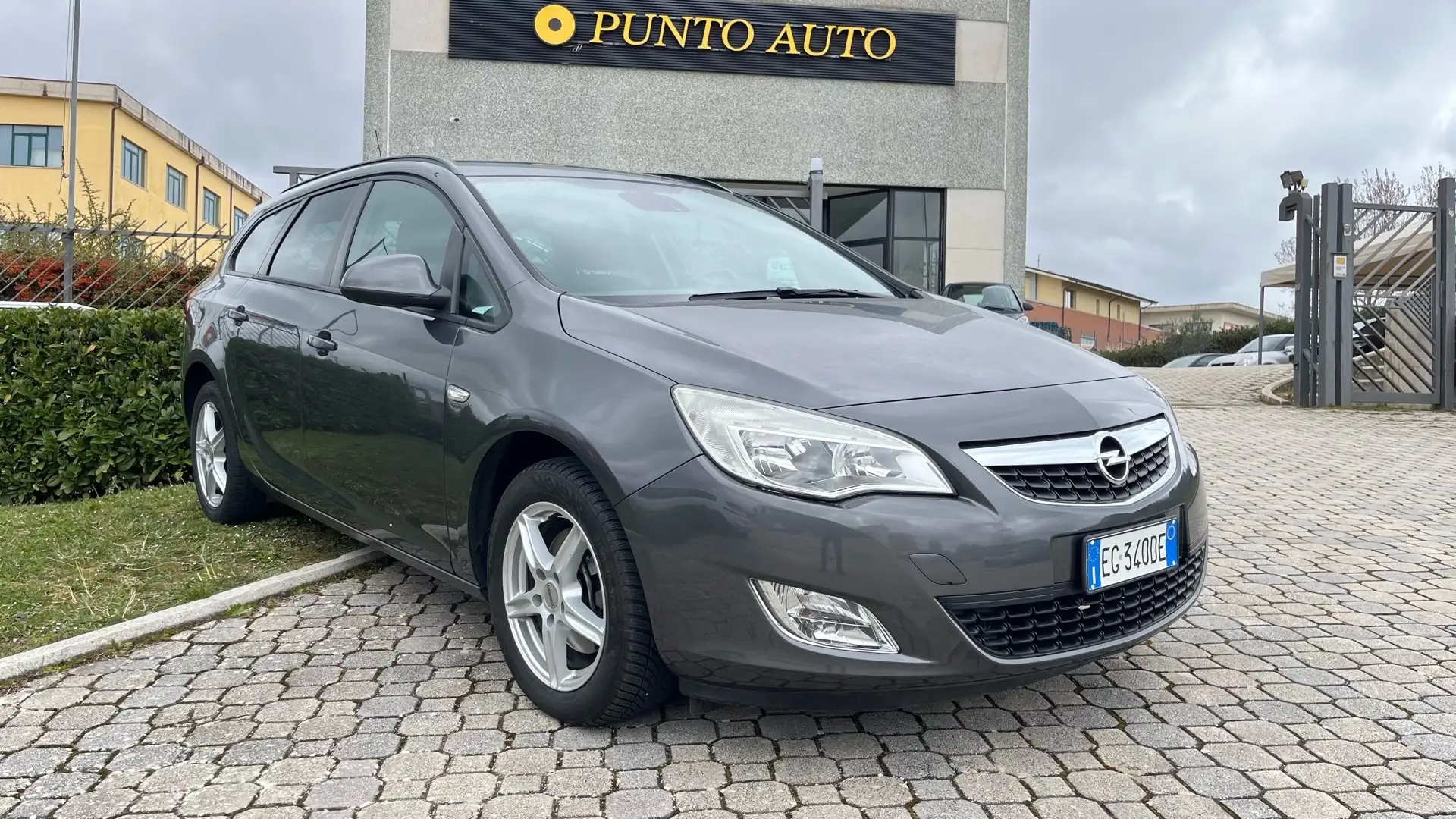 Opel Astra Astra Sports Tourer 1.7 cdti Elective 110cv Gris - 2