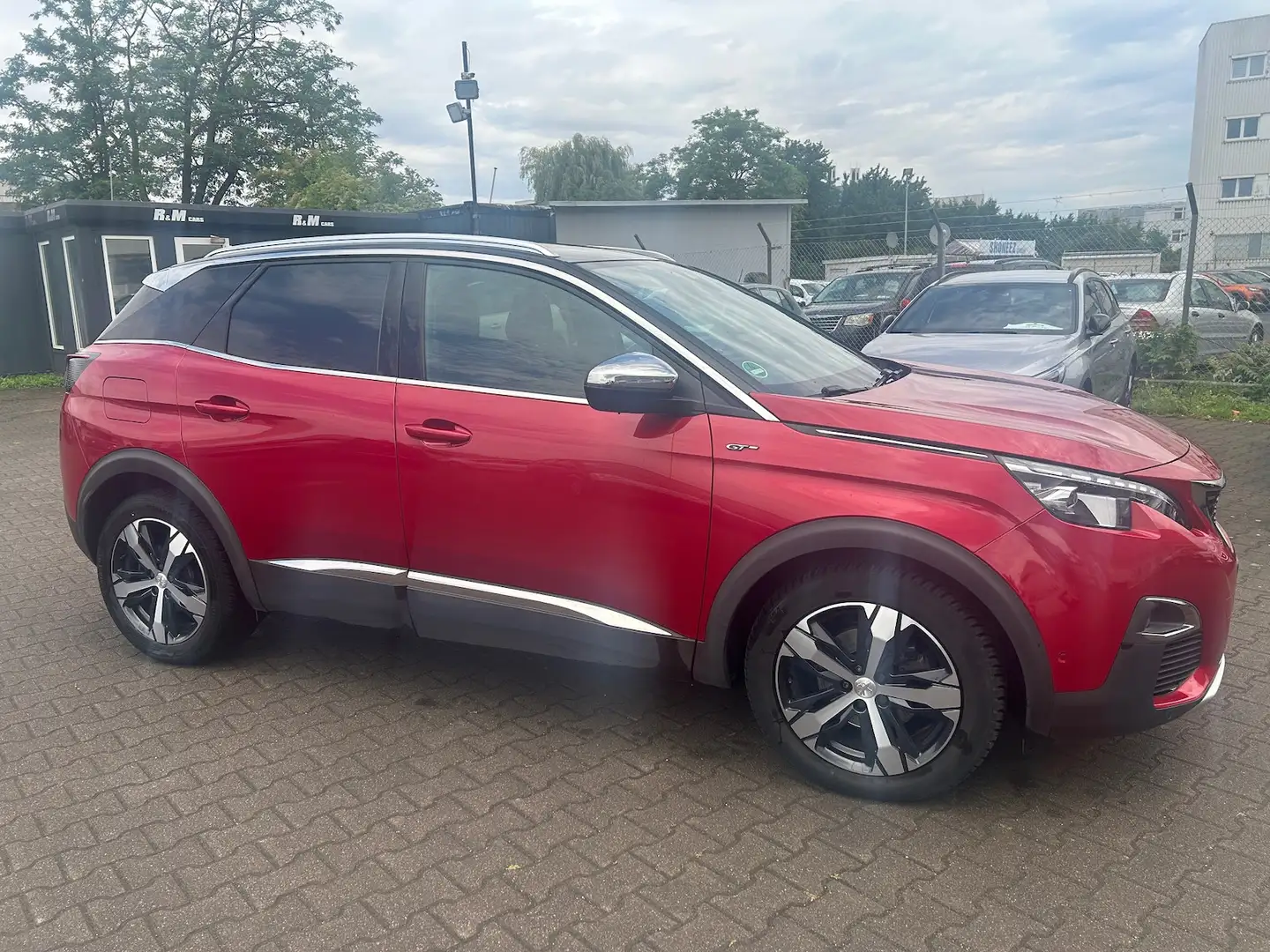 Peugeot 3008 GT AUTOMATIK TOP ZUSTAND Rot - 2