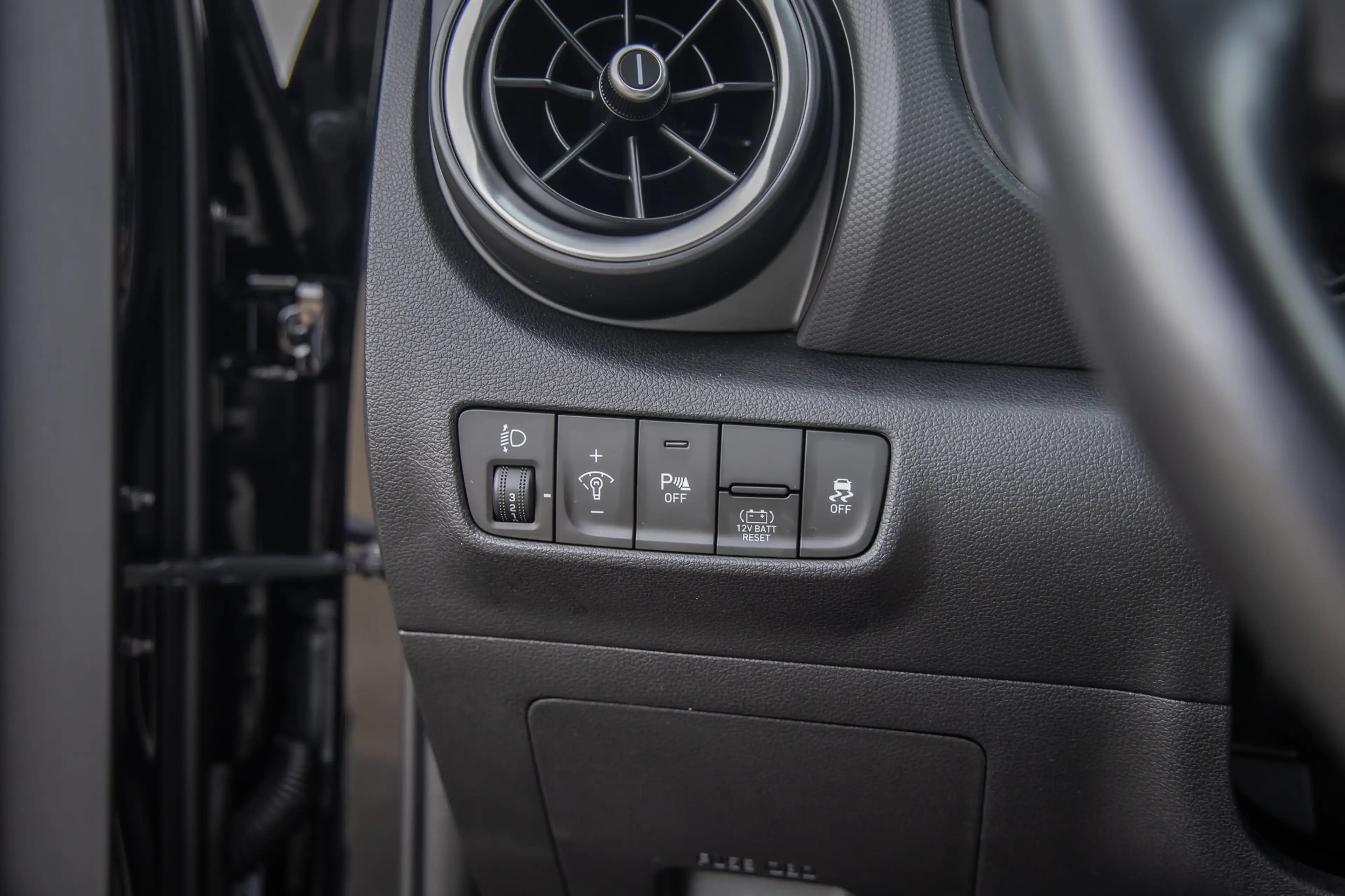 Hyundai KONA 1.6 GDI HEV Fashion Design Camera | Pdc | Cruise c — photo 11