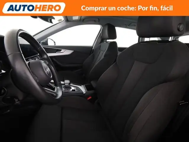 Audi A4 view 11