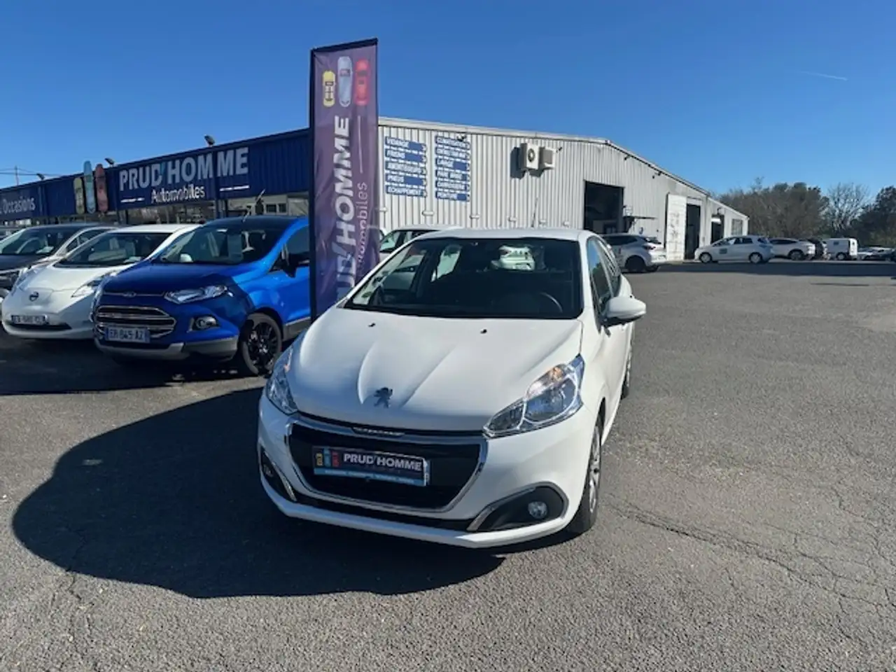 Peugeot 208 1.5 BLUEHDI 100CH S\\u0026S PRENIUM PACK