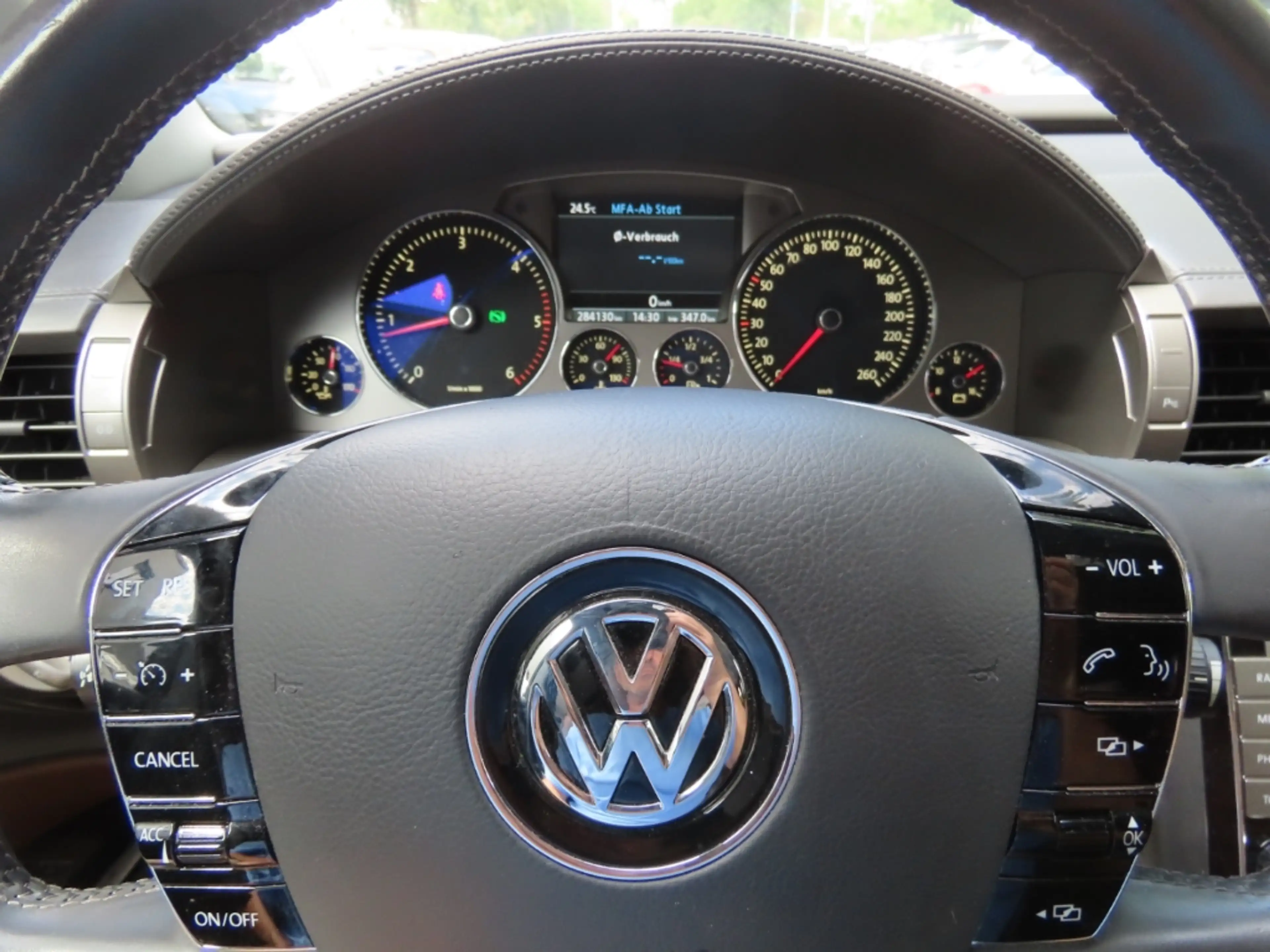 Volkswagen Phaeton V6 TDI 4Motion BiXen*ACC*Pano*Kam*Nav*SHZ — photo 12