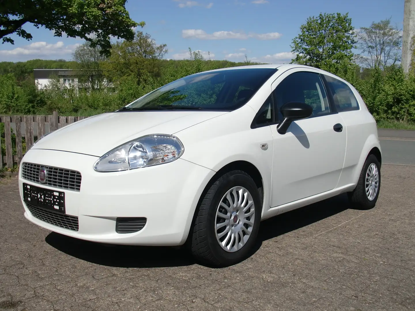 Fiat Grande Punto 1.2 8V Active Weiß - 1