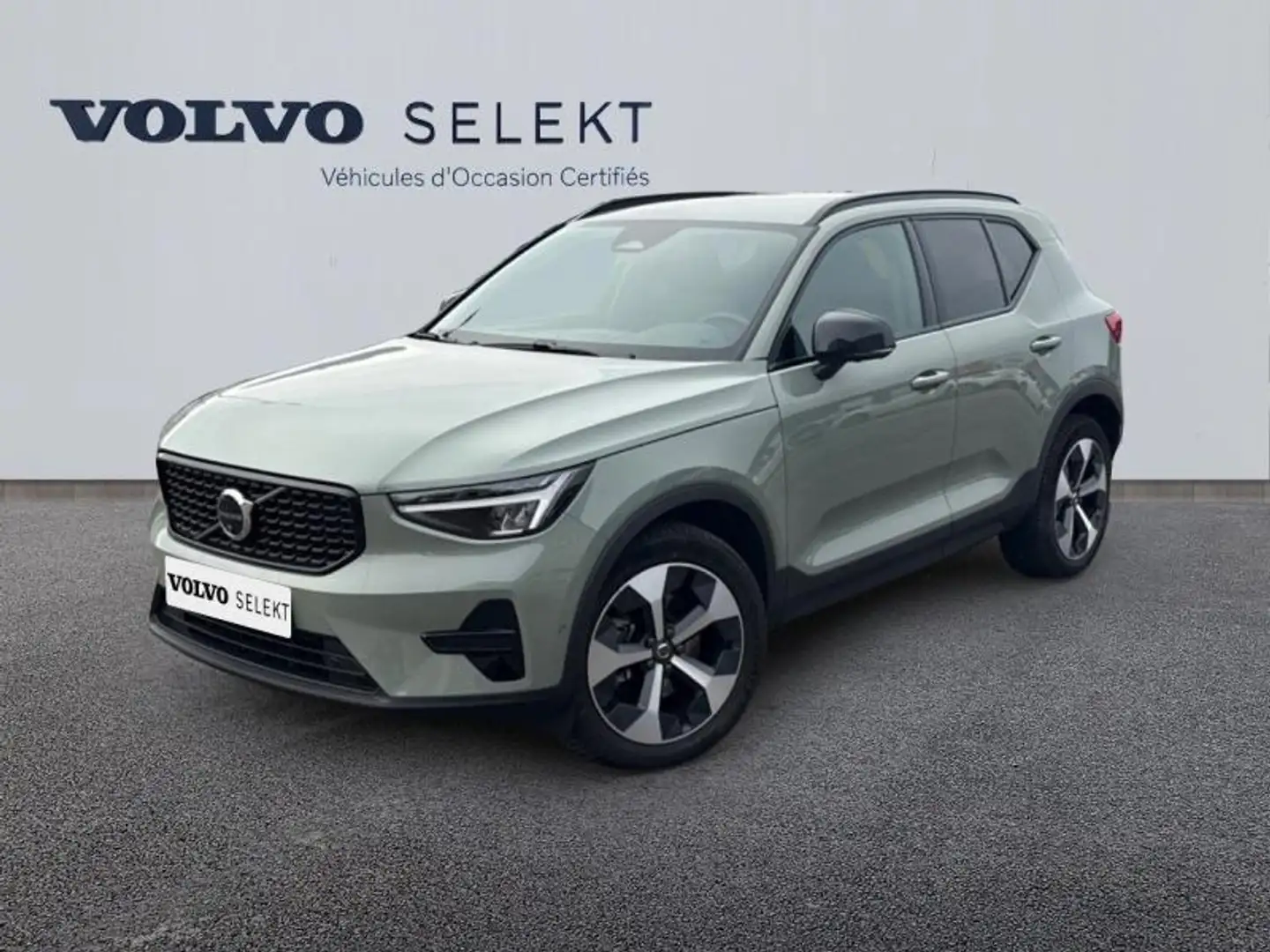 Volvo XC40 B3 163ch Plus DCT 7 Vert - 1