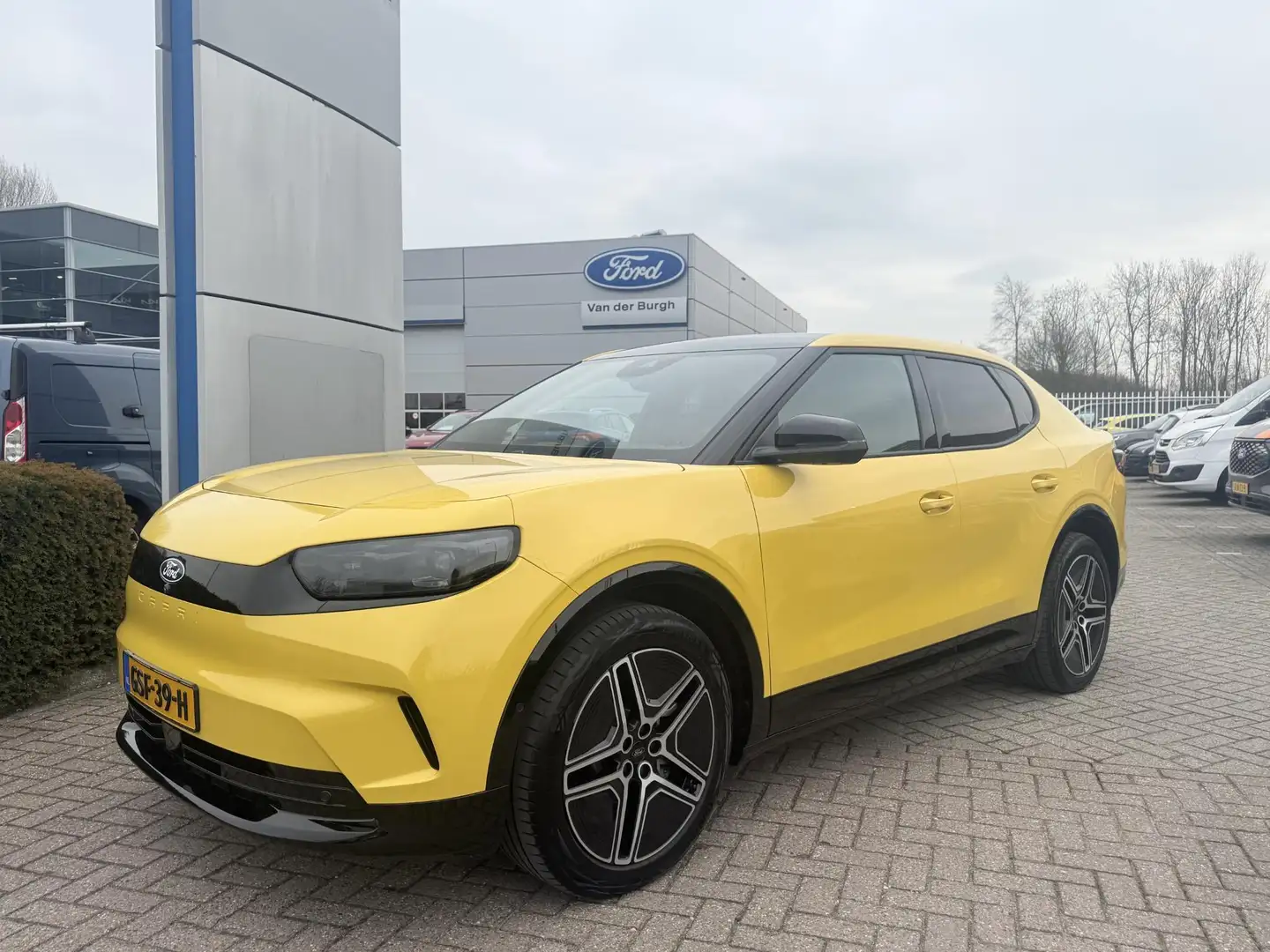 Ford Capri Premium Extended Range RWD 77 kWh Panoramadak - Ex Jaune - 2