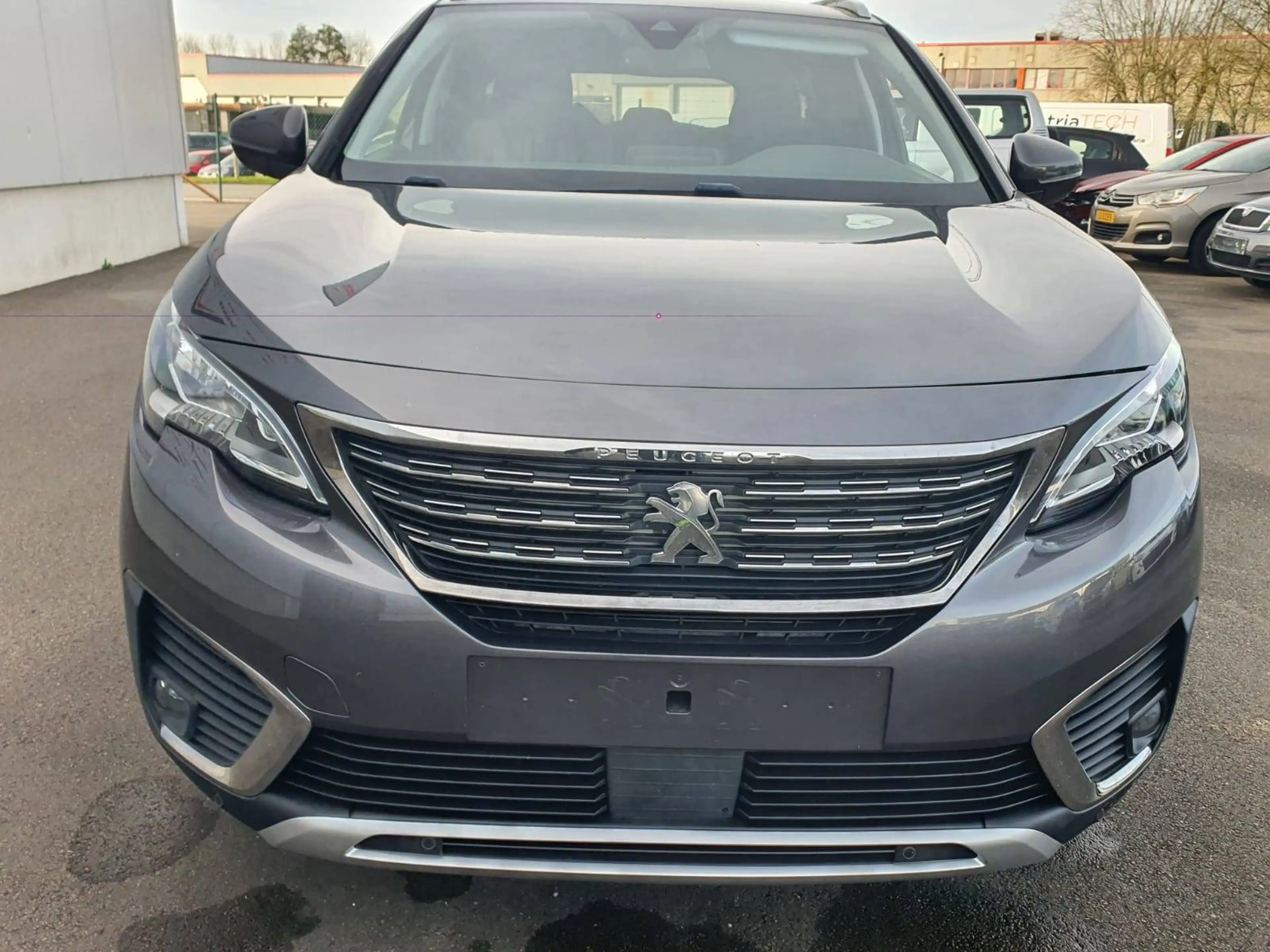 Peugeot 5008 5008 1.2 PureTech Allure — photo 8