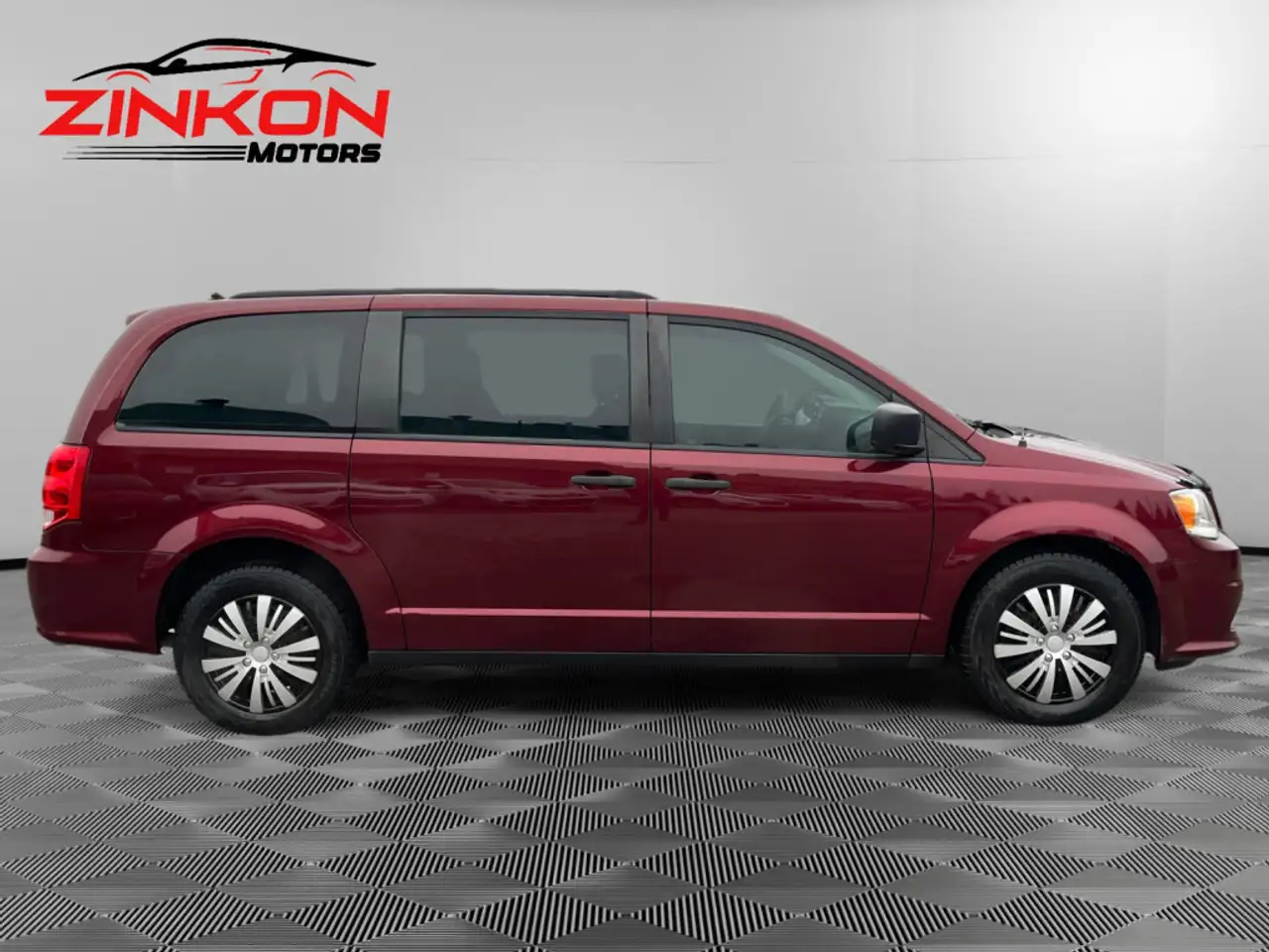 Dodge Grand Caravan снимка Dodge Grand Caravan