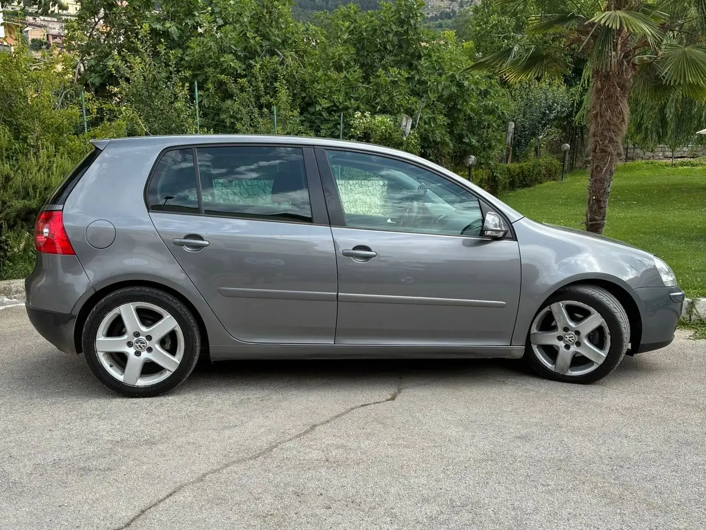Volkswagen Golf V Grigio - 1